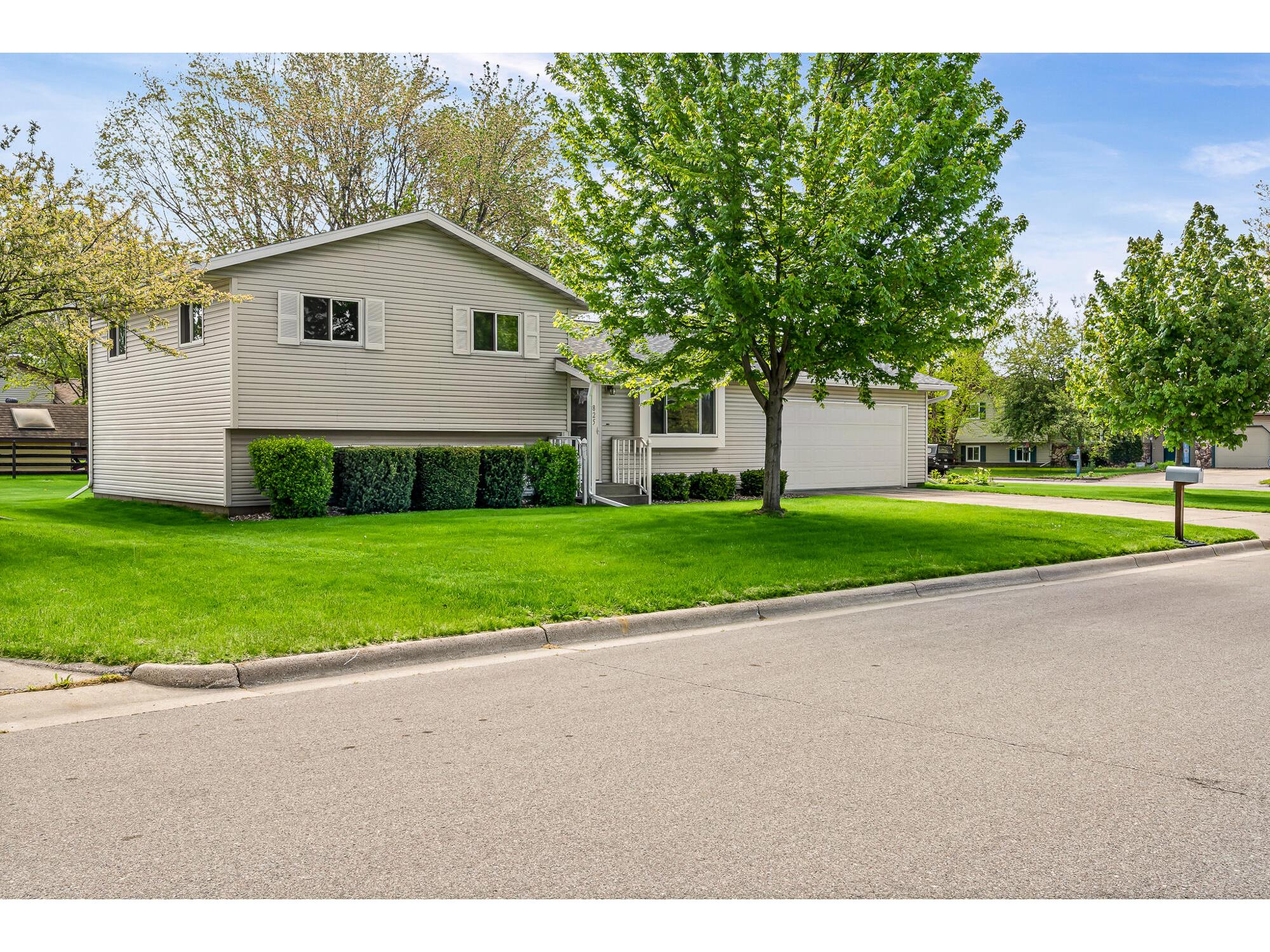 825 Valley Onalaska WI 54650 1962966 image1