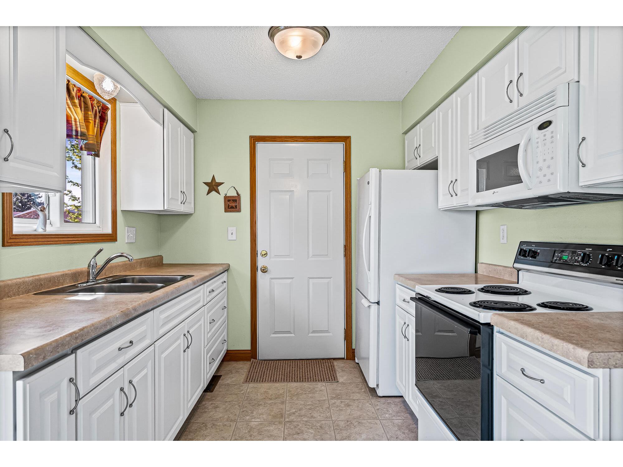 825 Valley Onalaska WI 54650 1962966 image10