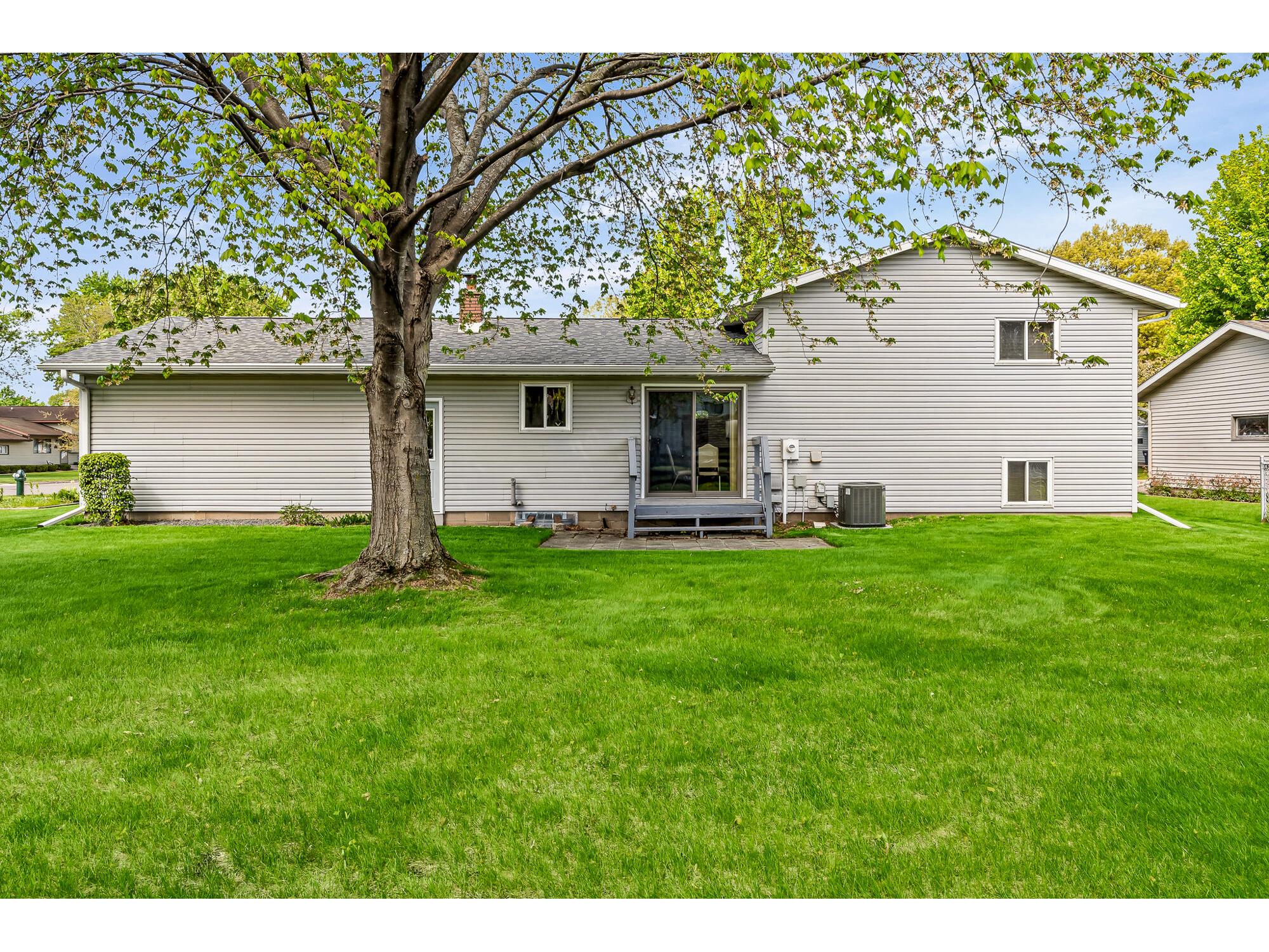 825 Valley Onalaska WI 54650 1962966 image27