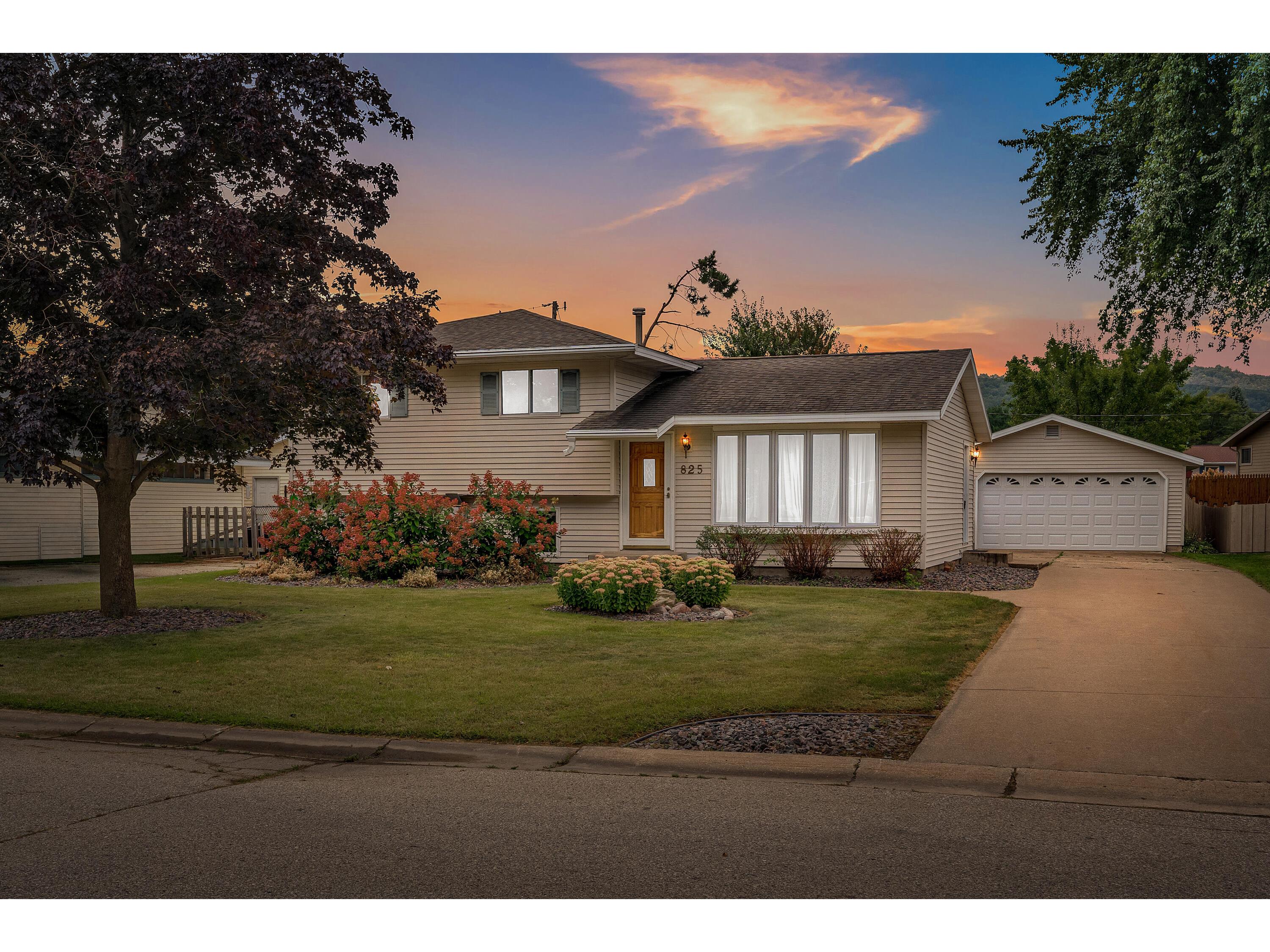 825 Welshire La Crescent MN 55947 1933851 image1