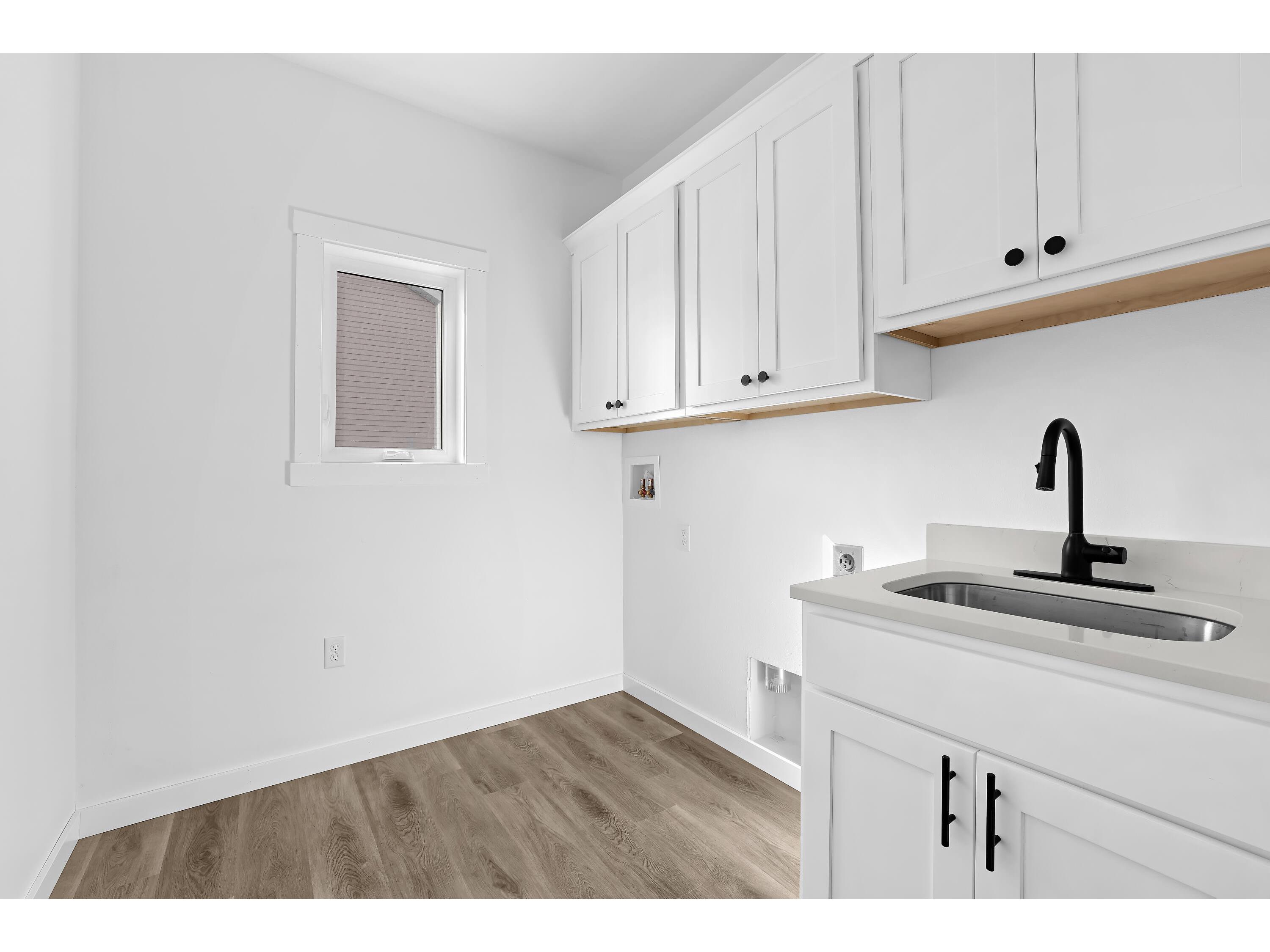 827 Clark Holmen WI 54636 1944838 image13