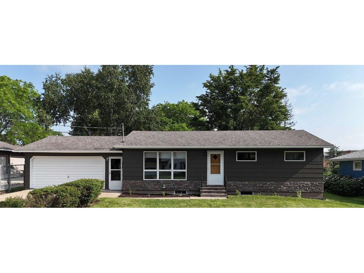 828 North Sparta WI 54656 1944281 image1