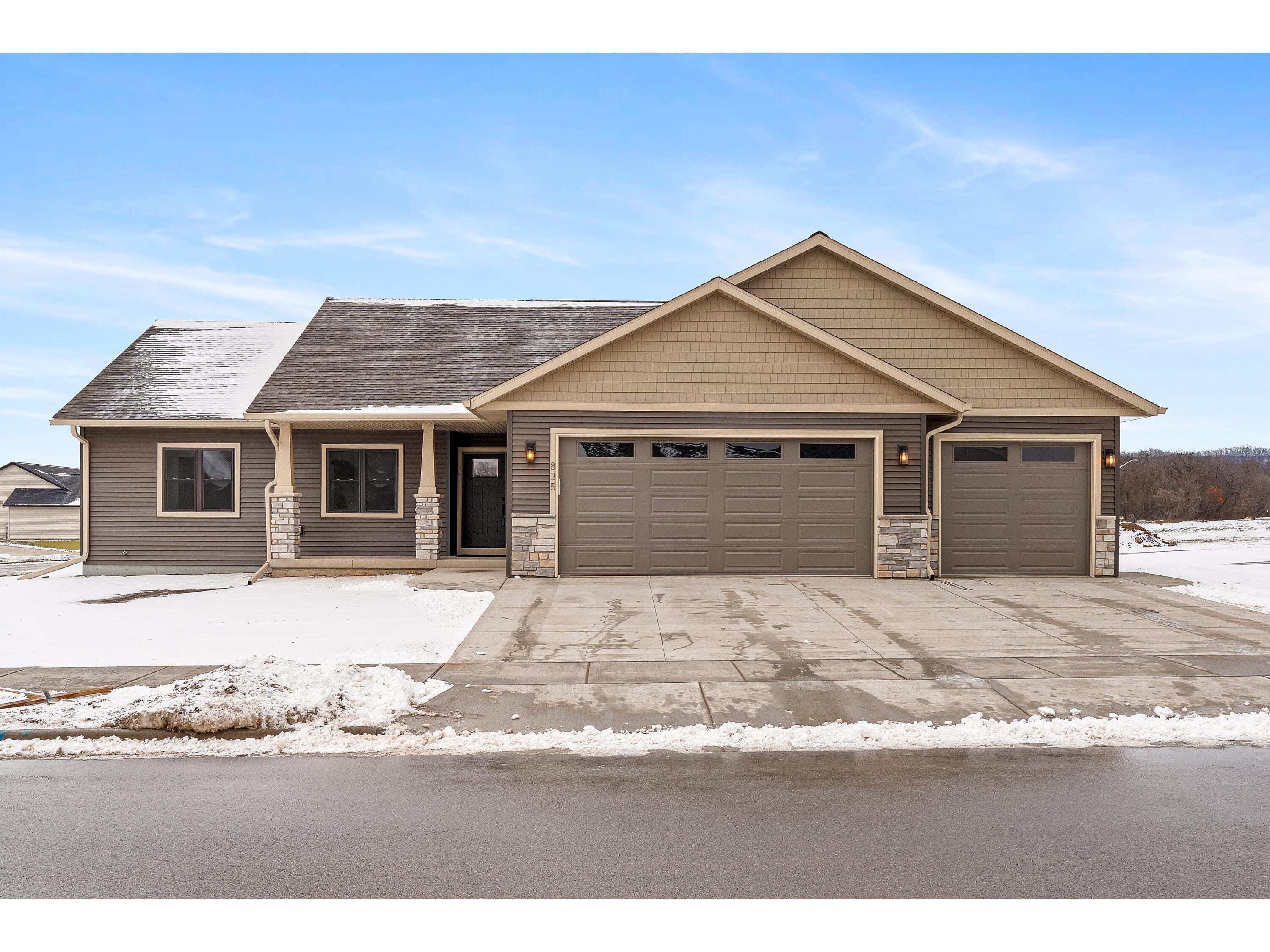 835 Crockett Holmen WI 54636 1949415 image1