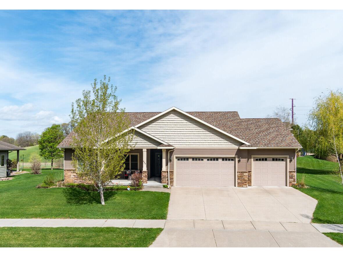 839 Rolling Oaks Onalaska WI 54650 1958124 image1