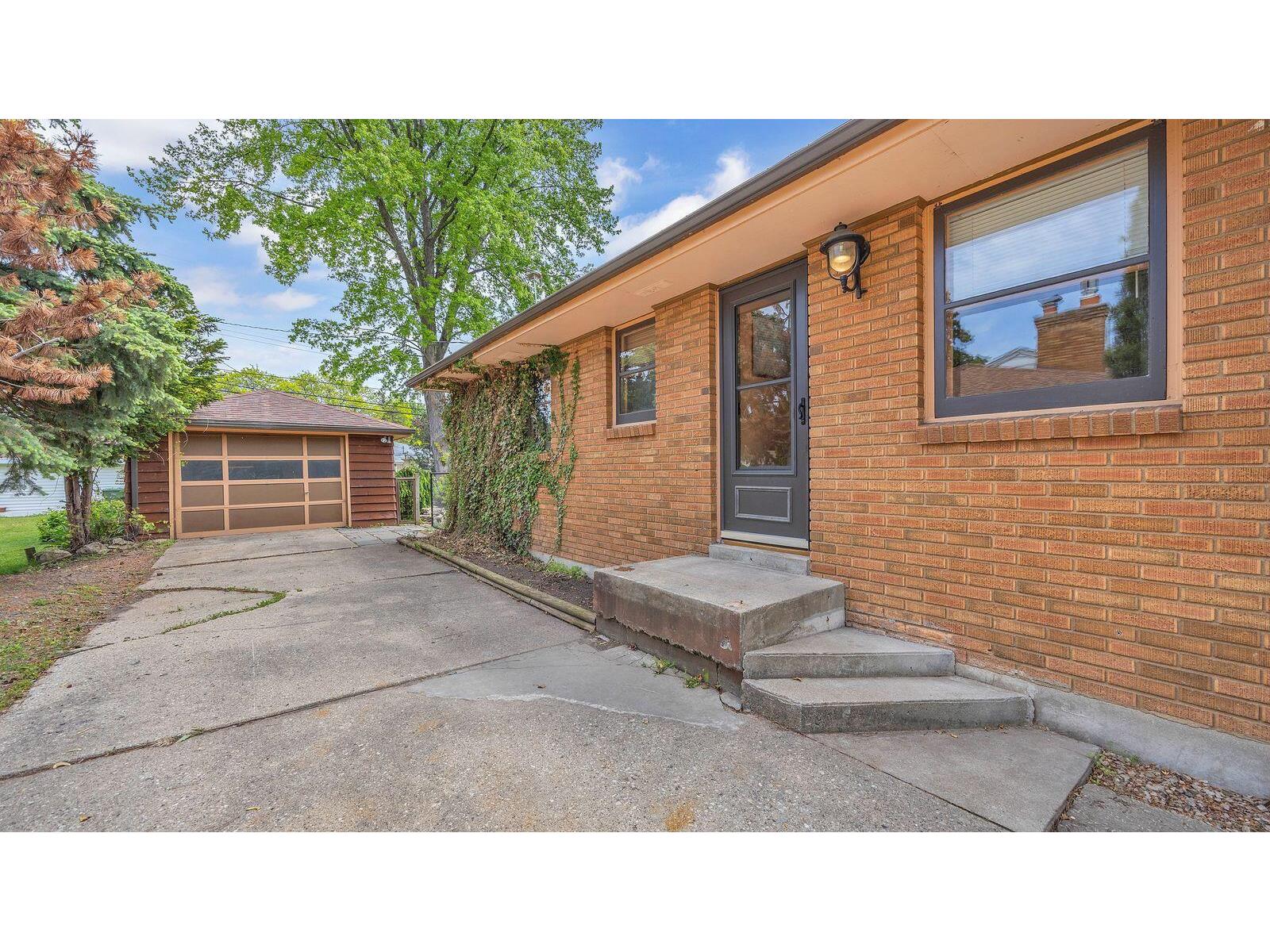 85 S Reserve Fond Du Lac WI 54935 1964010 image17