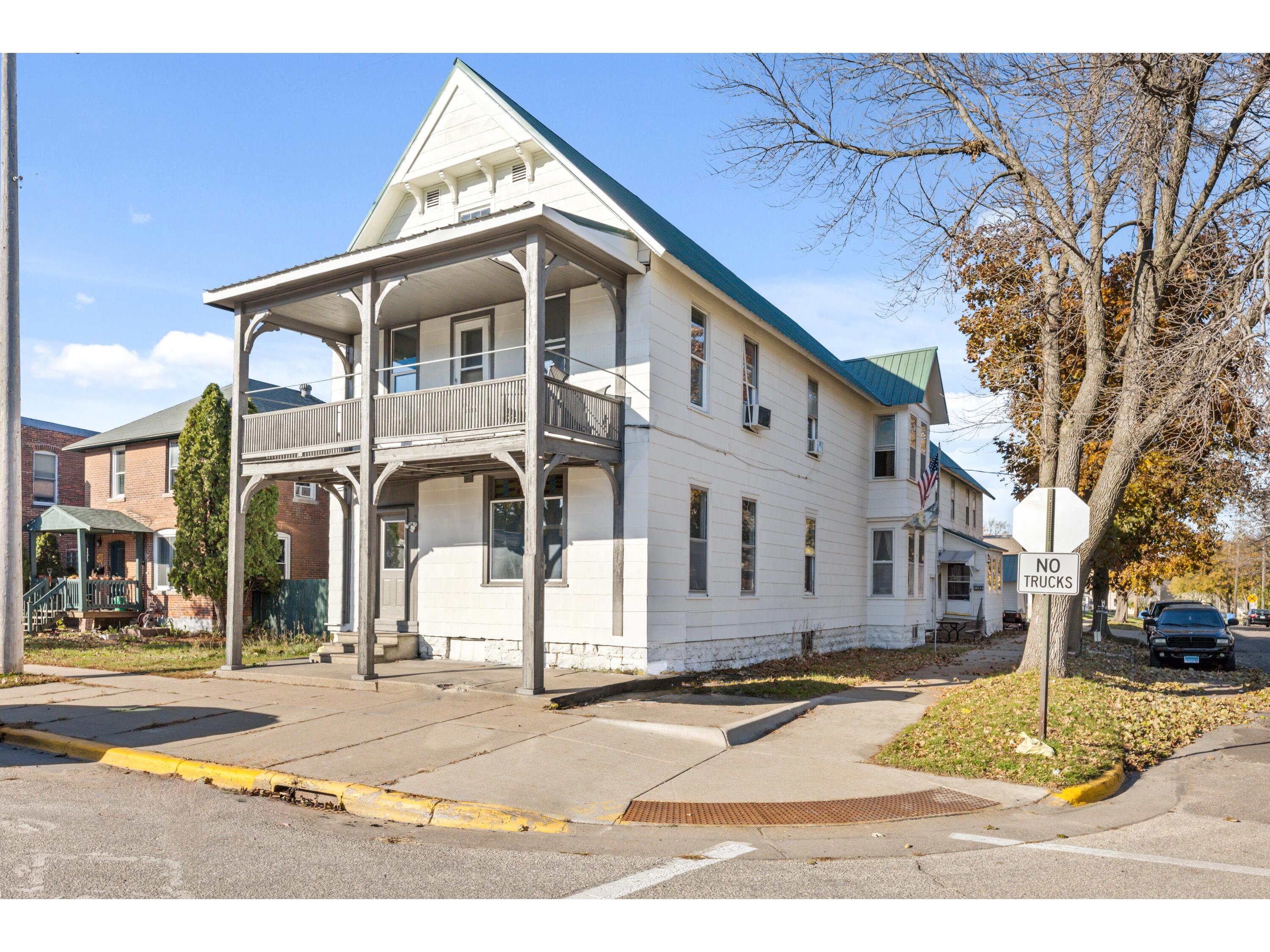 850 5th, Winona, MN 55987 MLS 1857369 Edina Realty