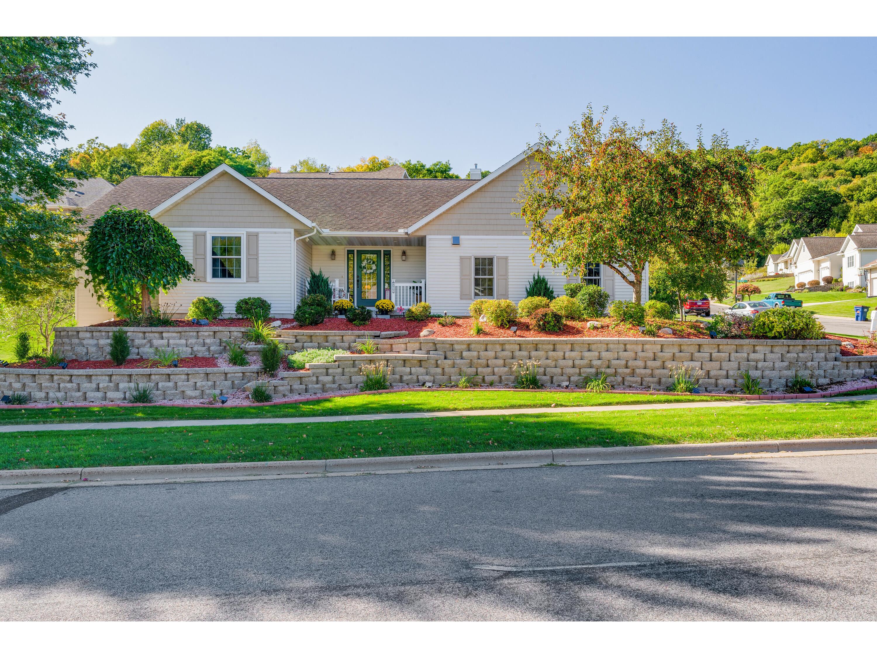 873 Aspen Valley, Onalaska, WI, 54650 MLS 1859894 Edina Realty