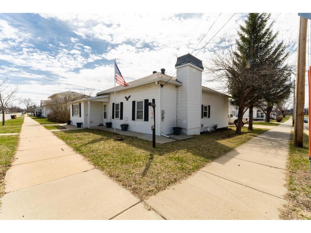 903 Hollister Tomah WI 54660 1935522 image1