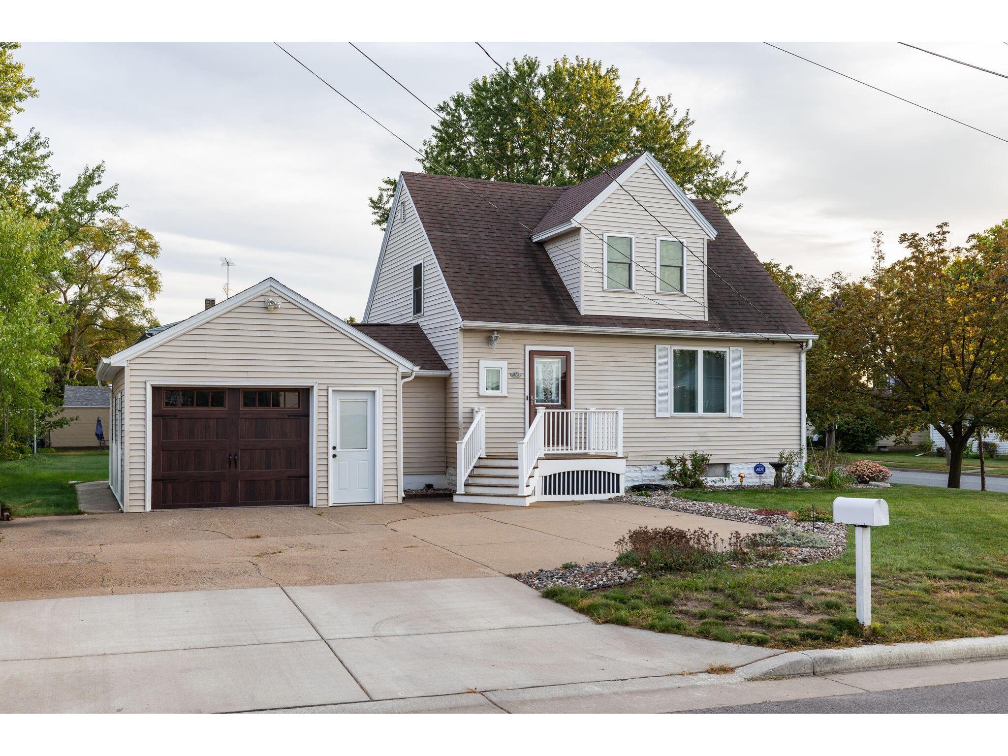 904 Green Bay Onalaska WI 54650 1894332 image1