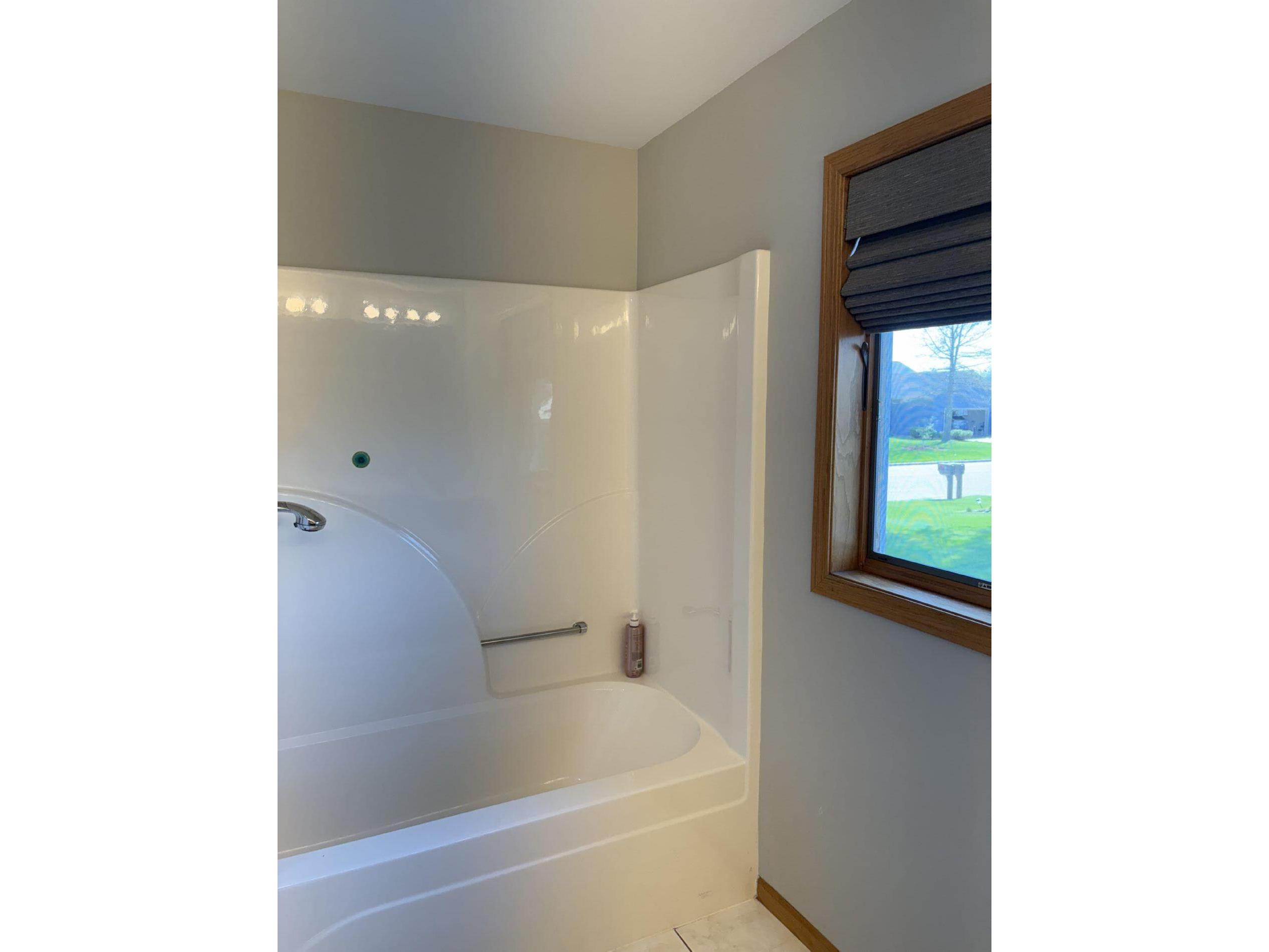 908 2nd Holmen WI 54636 1969338 image8