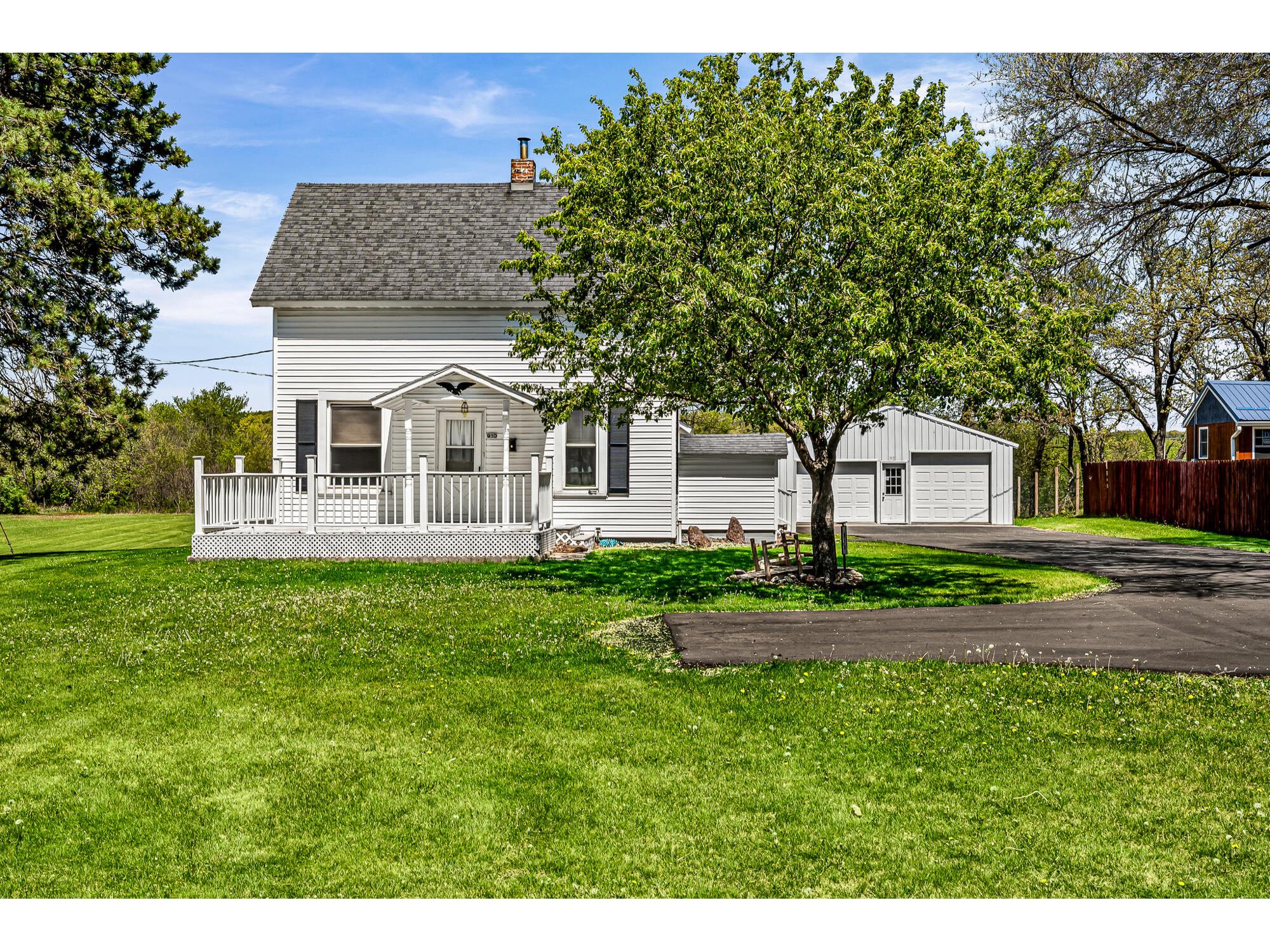 910 E Broadway Blair WI 54616 1962831 image1