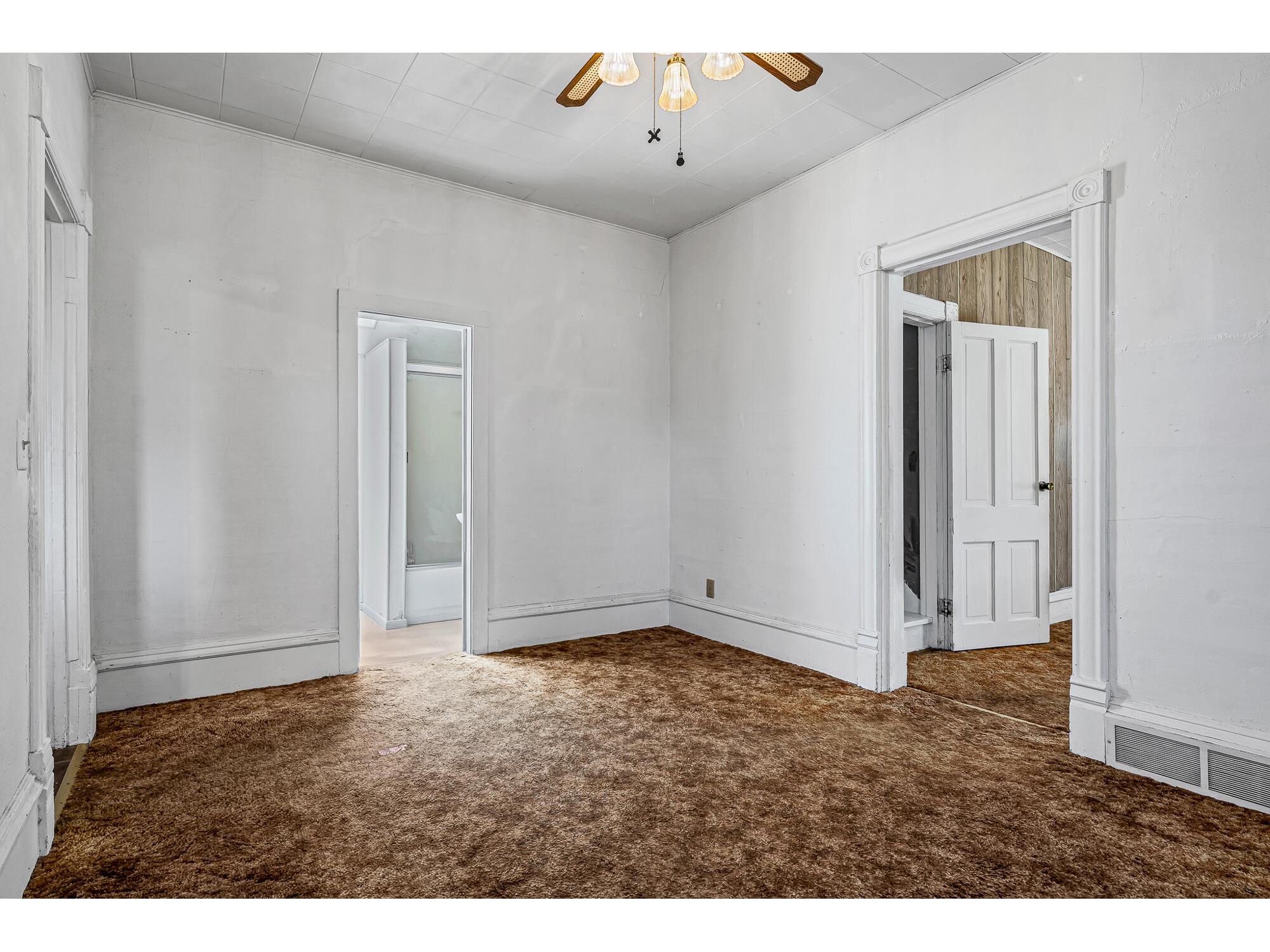 910 E Broadway Blair WI 54616 1962831 image11