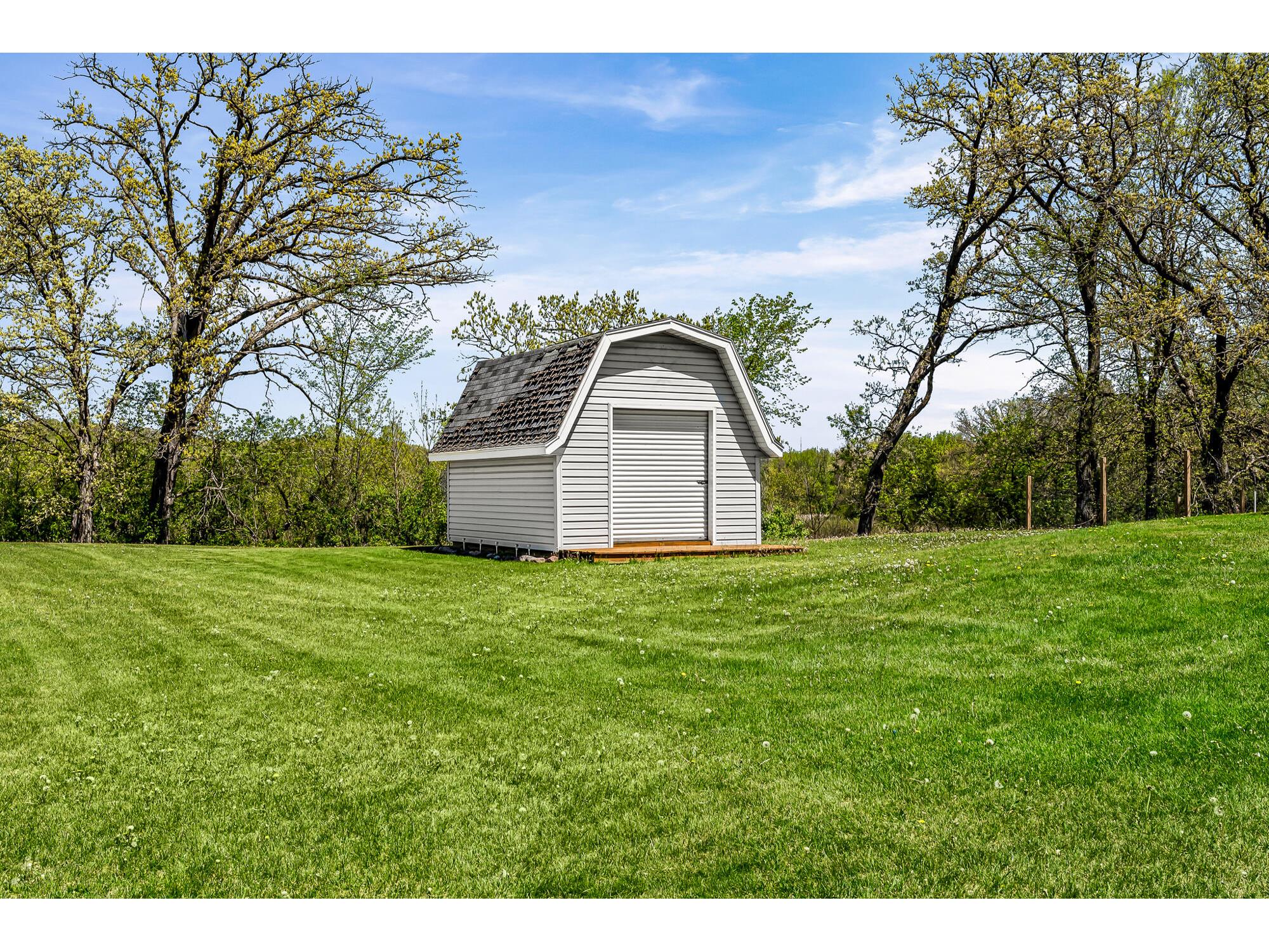 910 E Broadway Blair WI 54616 1962831 image24
