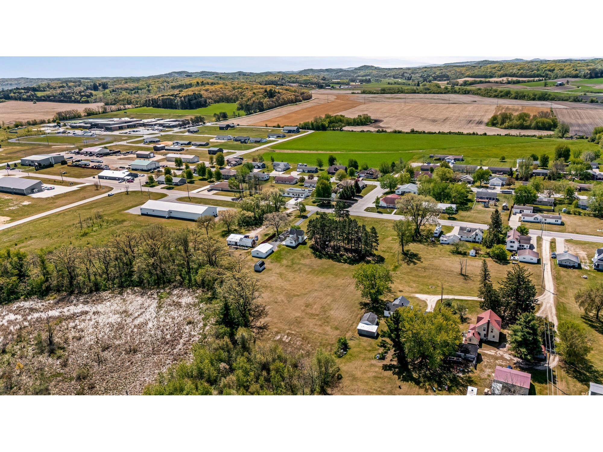 910 E Broadway Blair WI 54616 1962831 image33