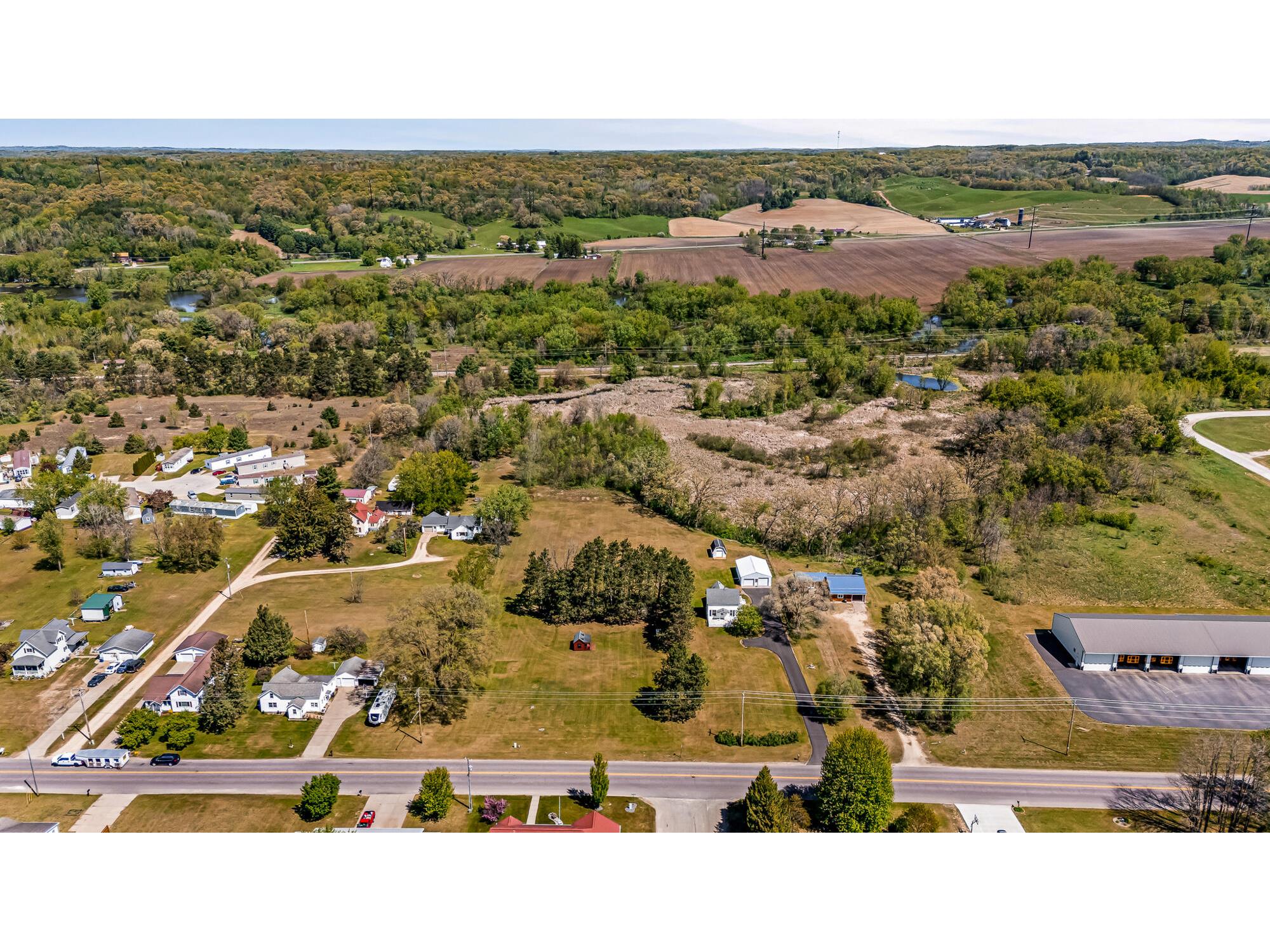 910 E Broadway Blair WI 54616 1962831 image34