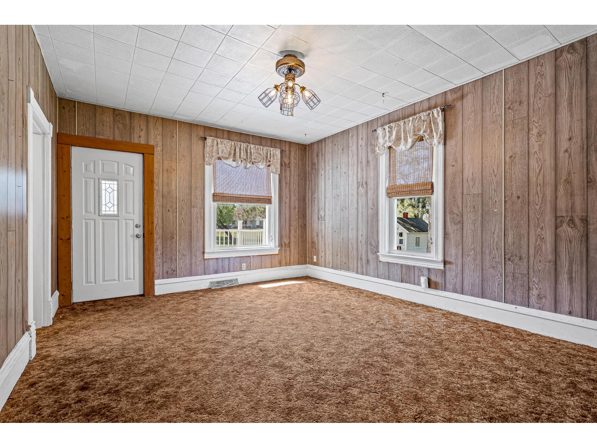 910 E Broadway Blair WI 54616 1962831 image8