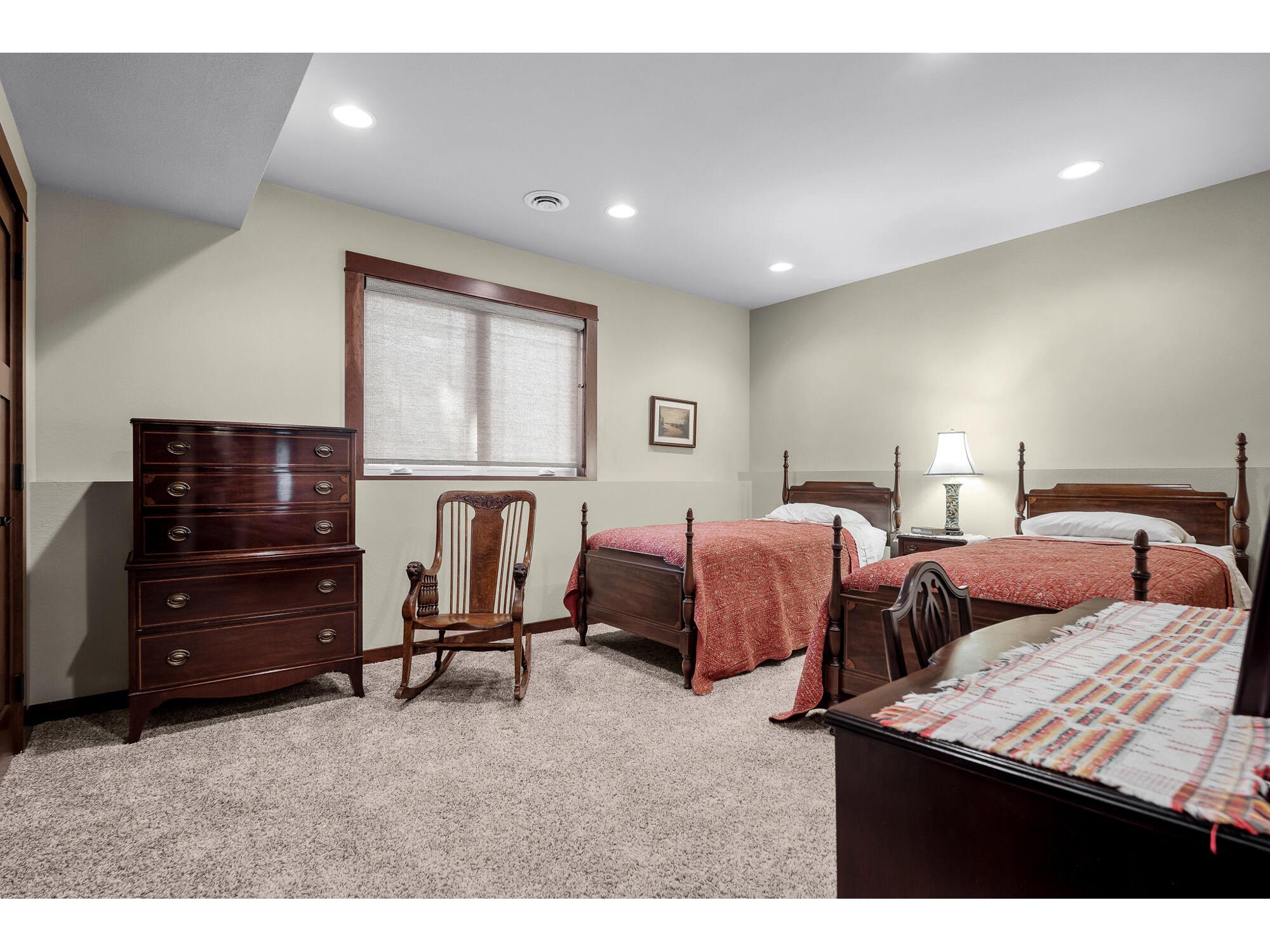 911 Steven Campbell WI 54603 1965736 image31