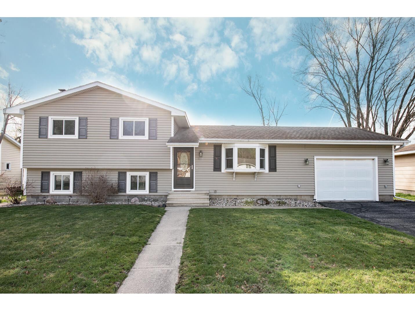 913 Willow La Crescent MN 55947 1872227 image1