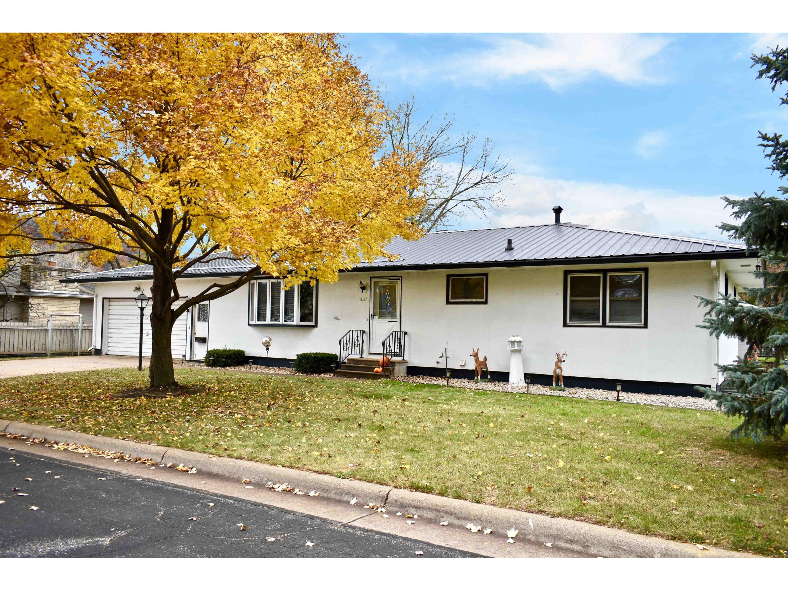 915 39th Goodview MN 55987 1902664 image1