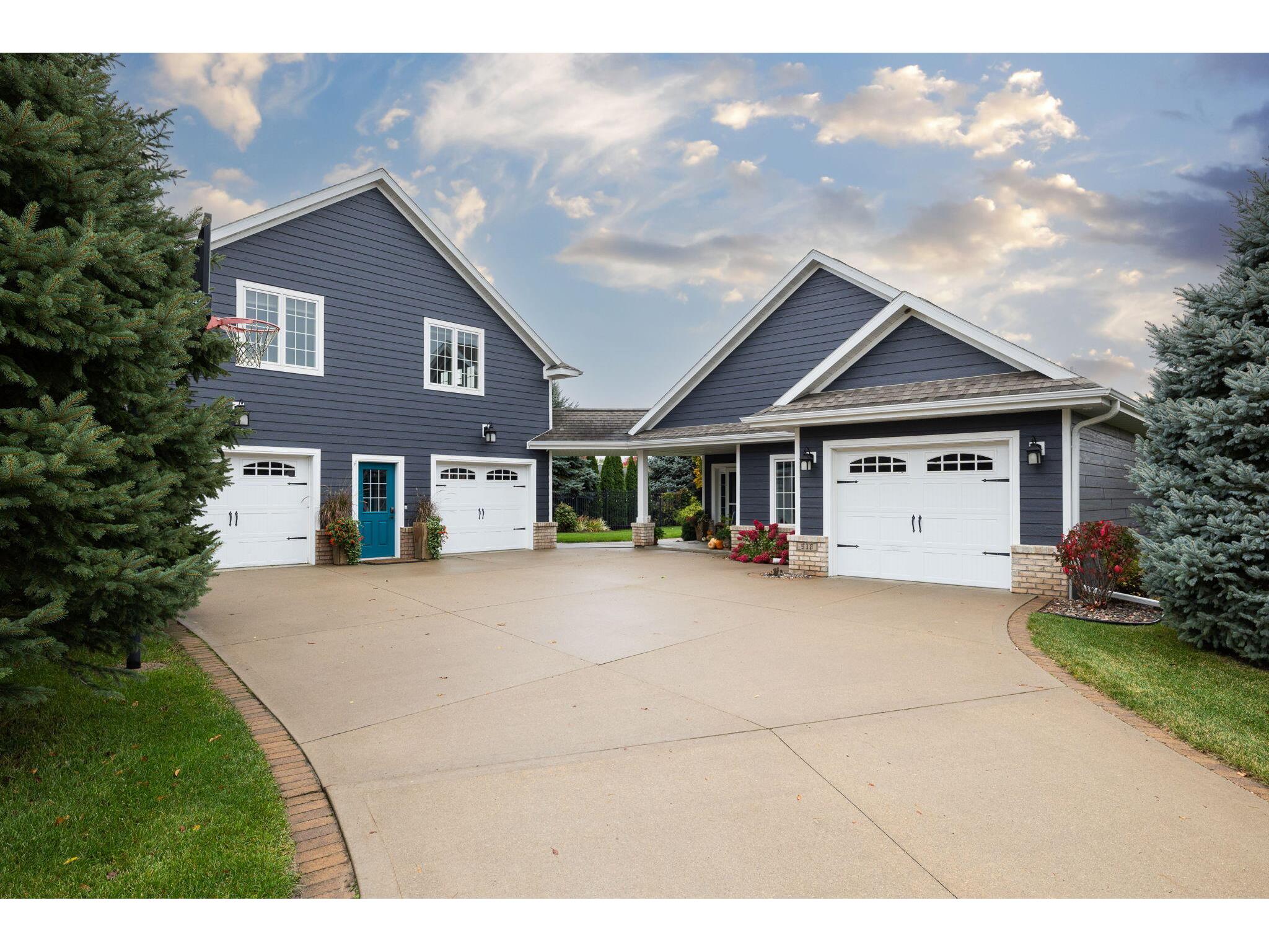 918 Charles Onalaska WI 54650 1855405 image1