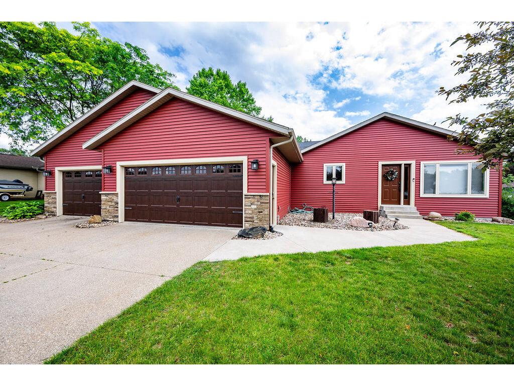 918 Dana Holmen WI 54636 1880083 image1