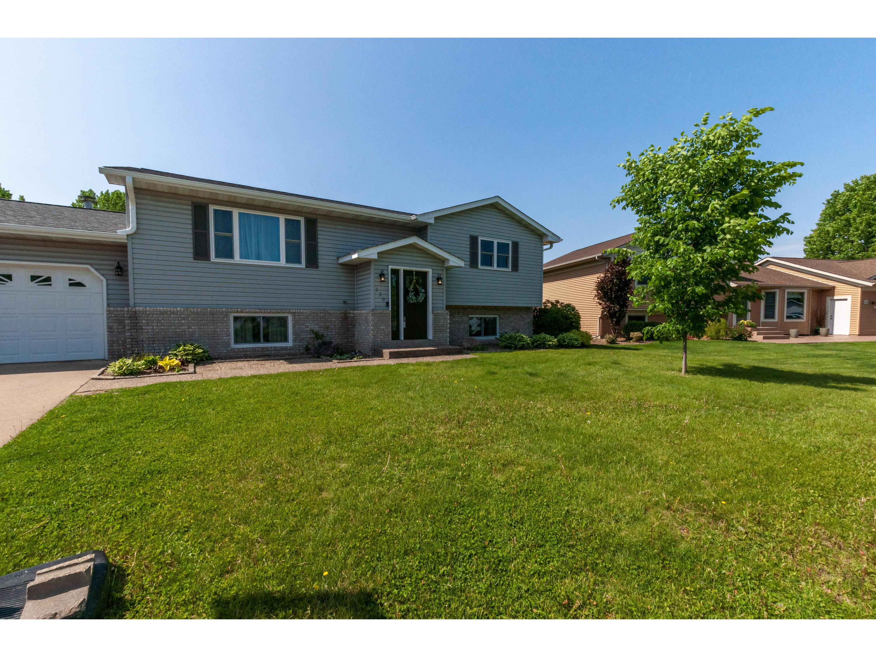 920 Dana Holmen WI 54636 1835594 image1