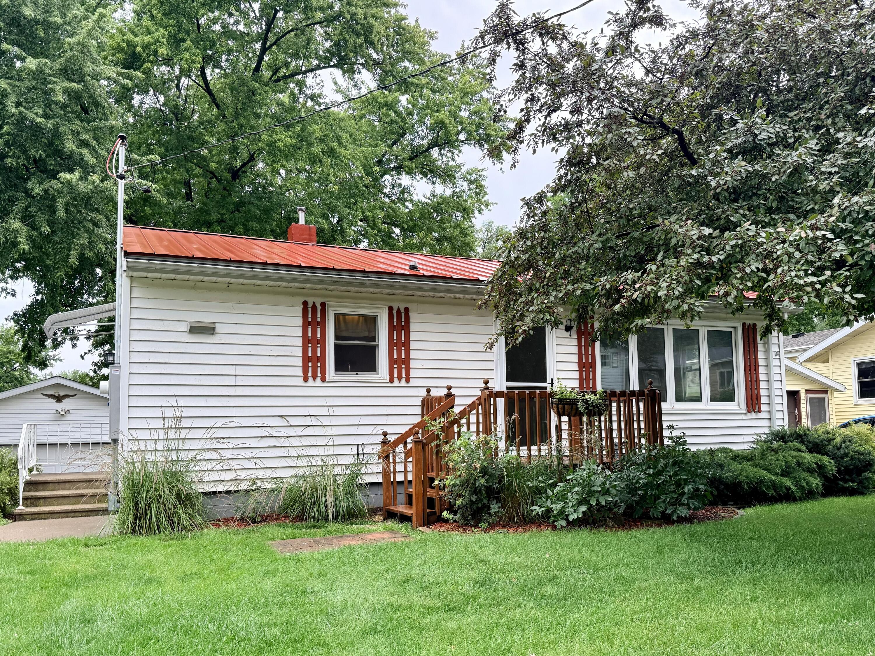 920 Spruce La Crescent MN 55947 1971670 image1