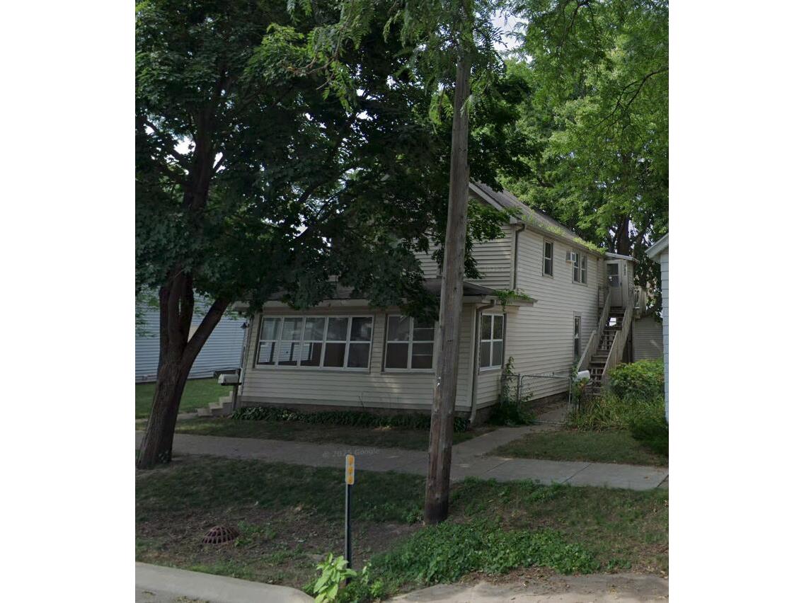 923 Johnson #921 La Crosse WI 54601 1935234 image1