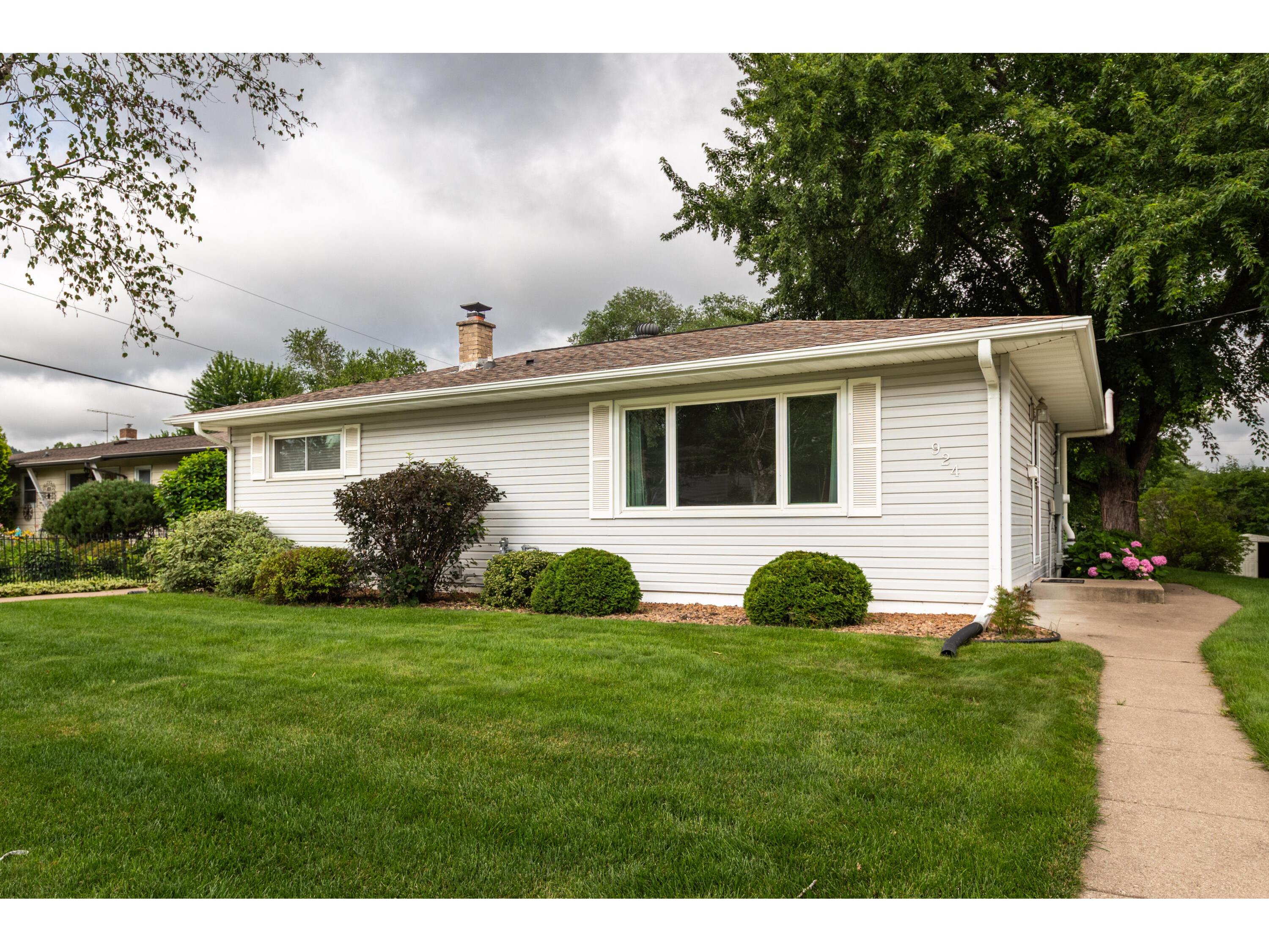 924 Spruce La Crescent MN 55947 1971113 image1