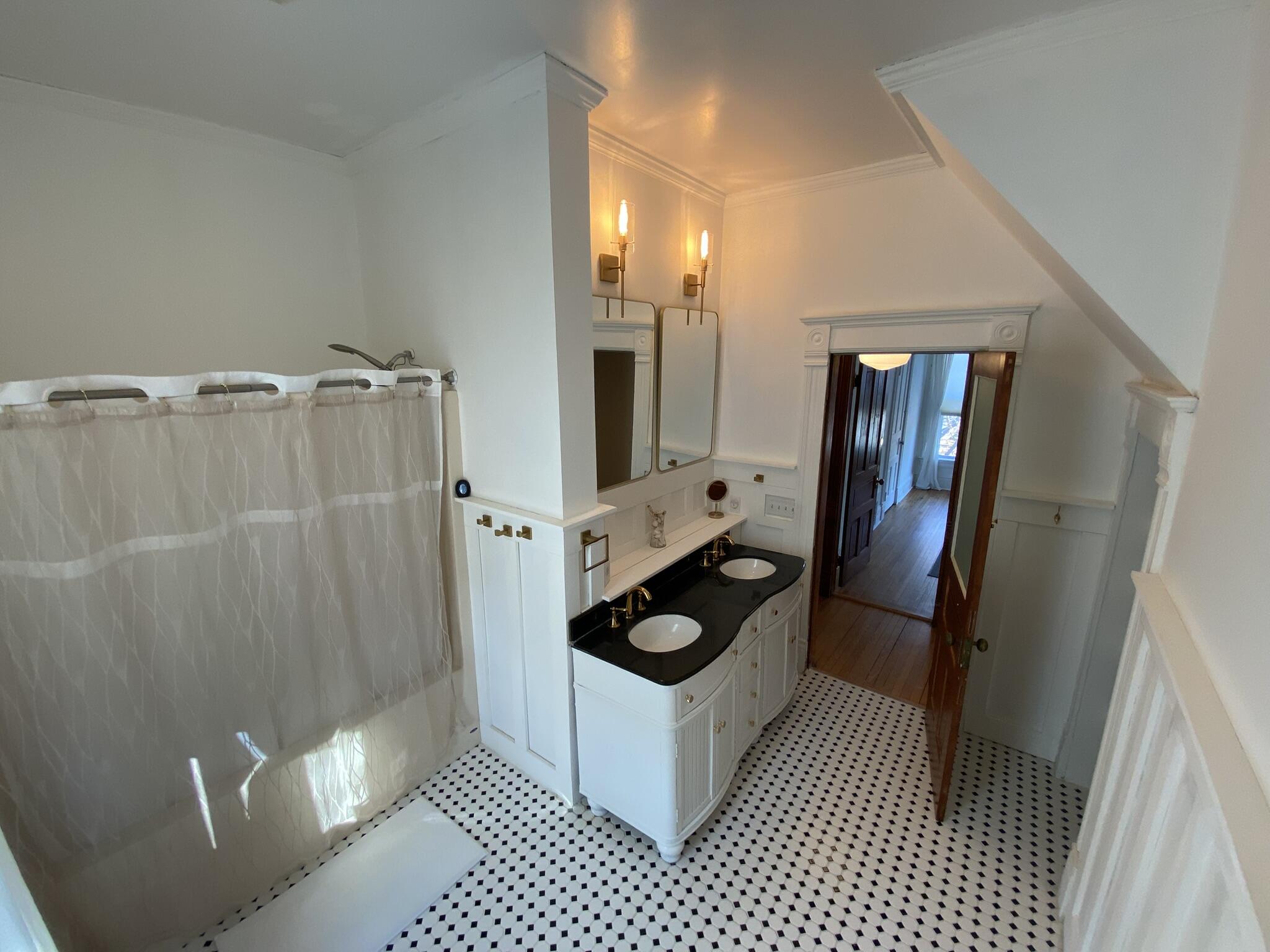 928 King La Crosse WI 54601 1950509 image36