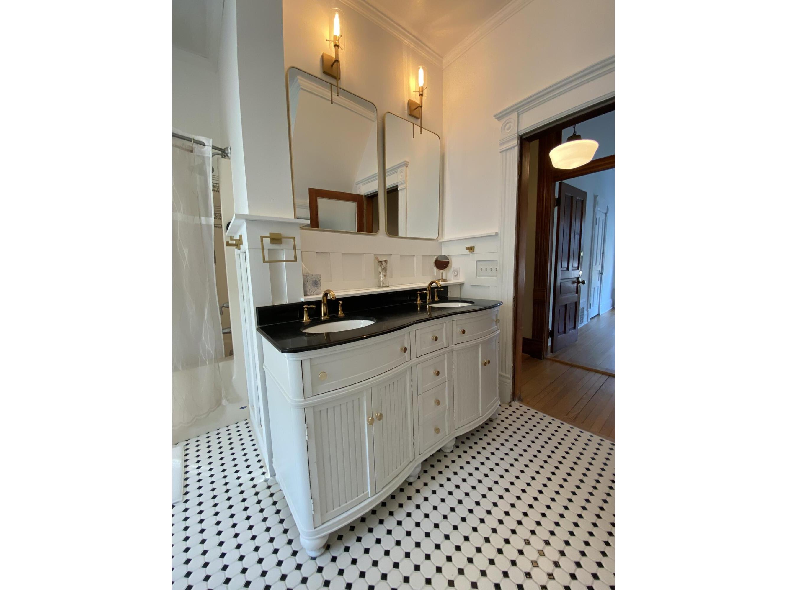 928 King La Crosse WI 54601 1950509 image37