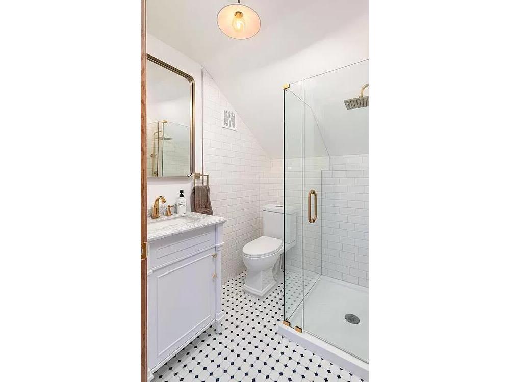 928 King La Crosse WI 54601 1950509 image43