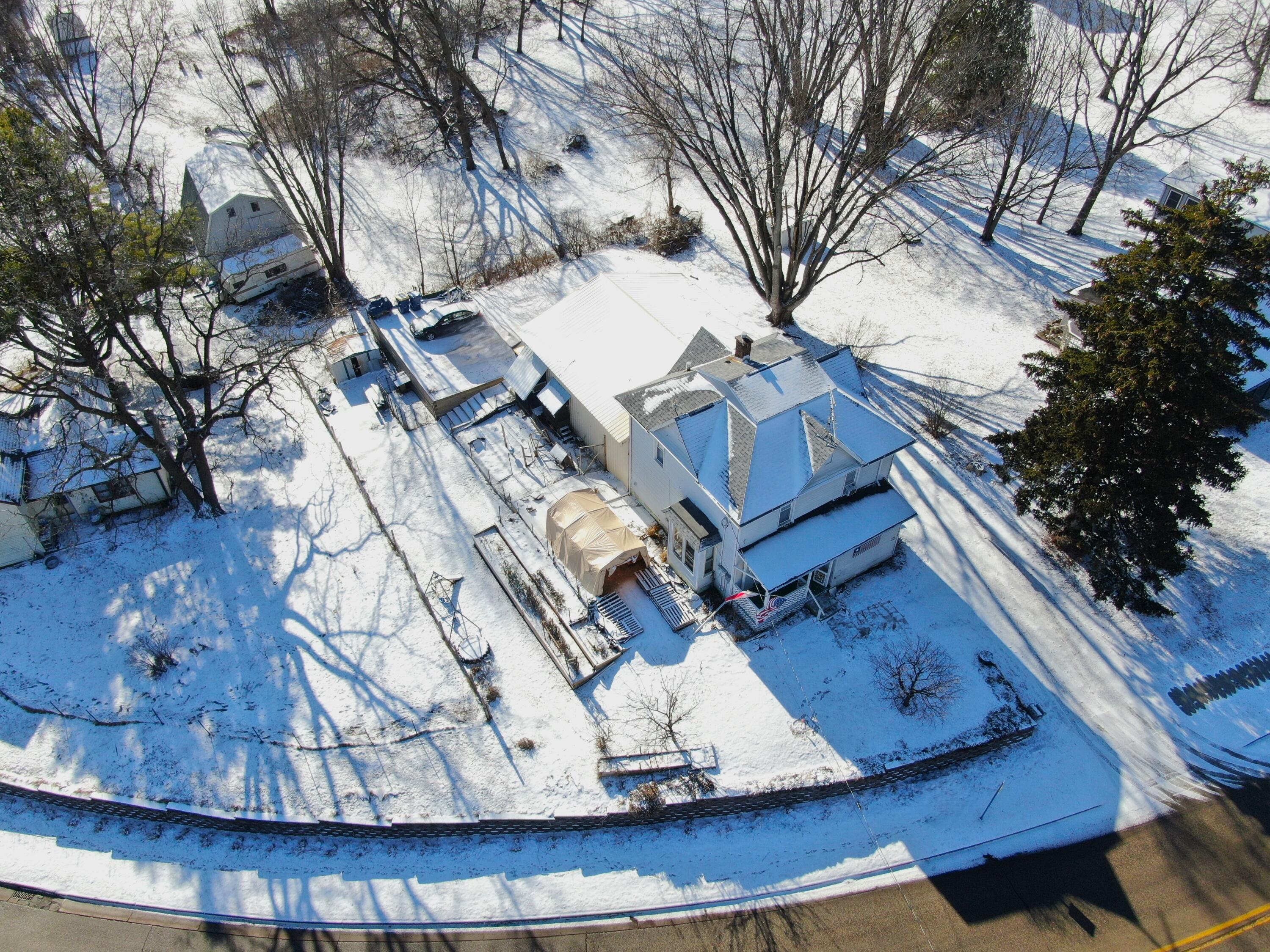 931 E Decker Viroqua WI 54665 1904954 image1