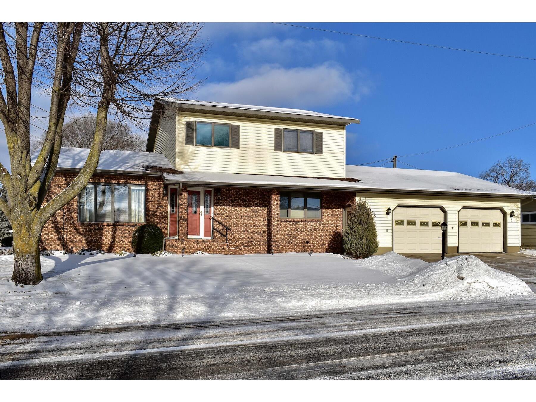 935 38th Goodview MN 55987 1949204 image1