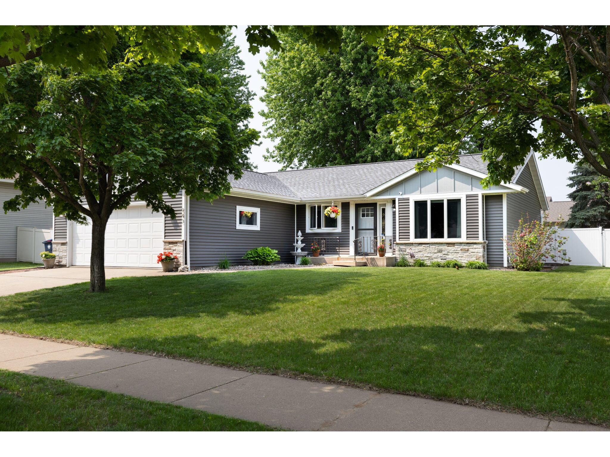 943 Streblow Onalaska WI 54650 1837550 image1