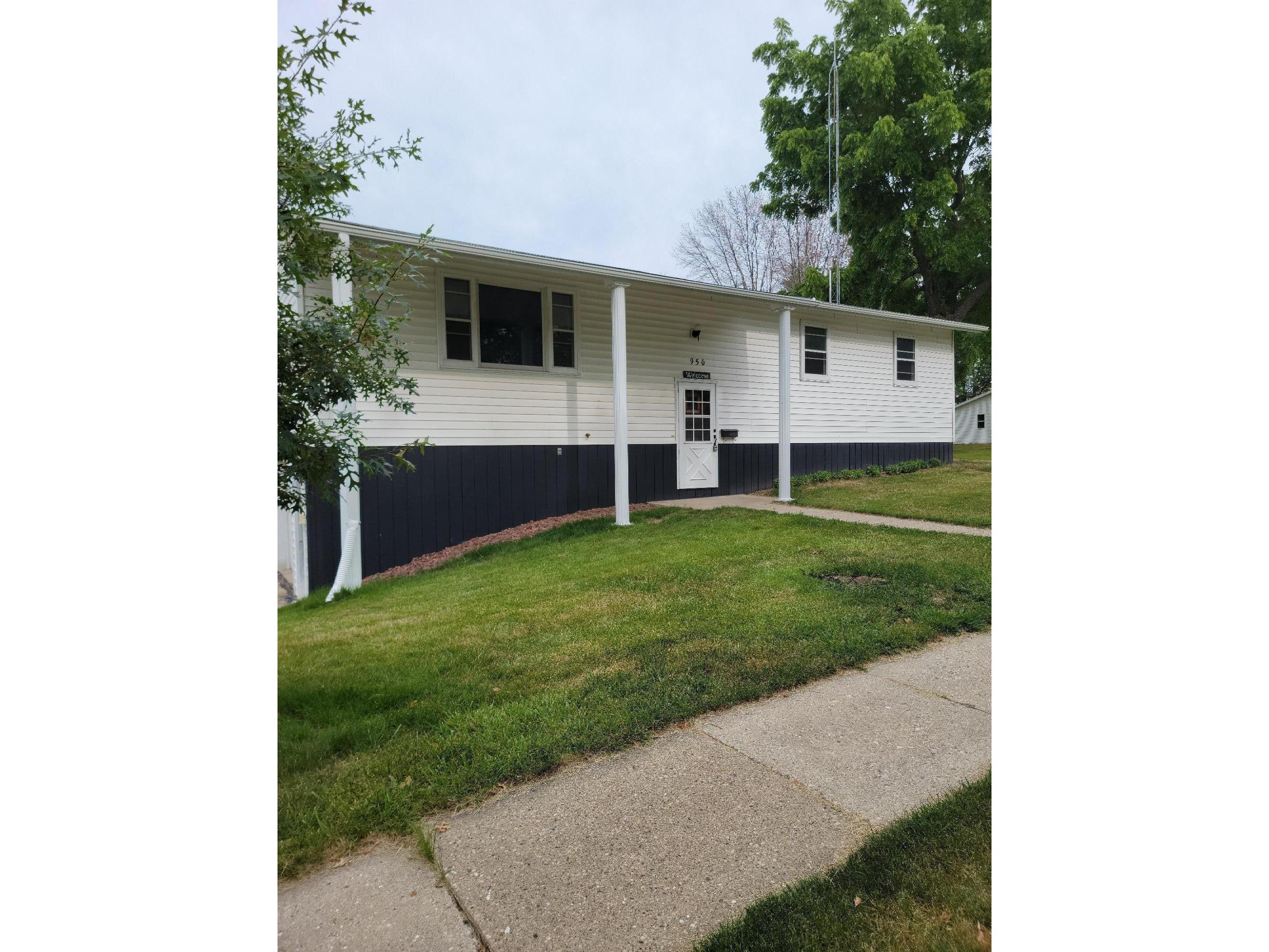 950 Henry Platteville WI 53818 1844966 image1