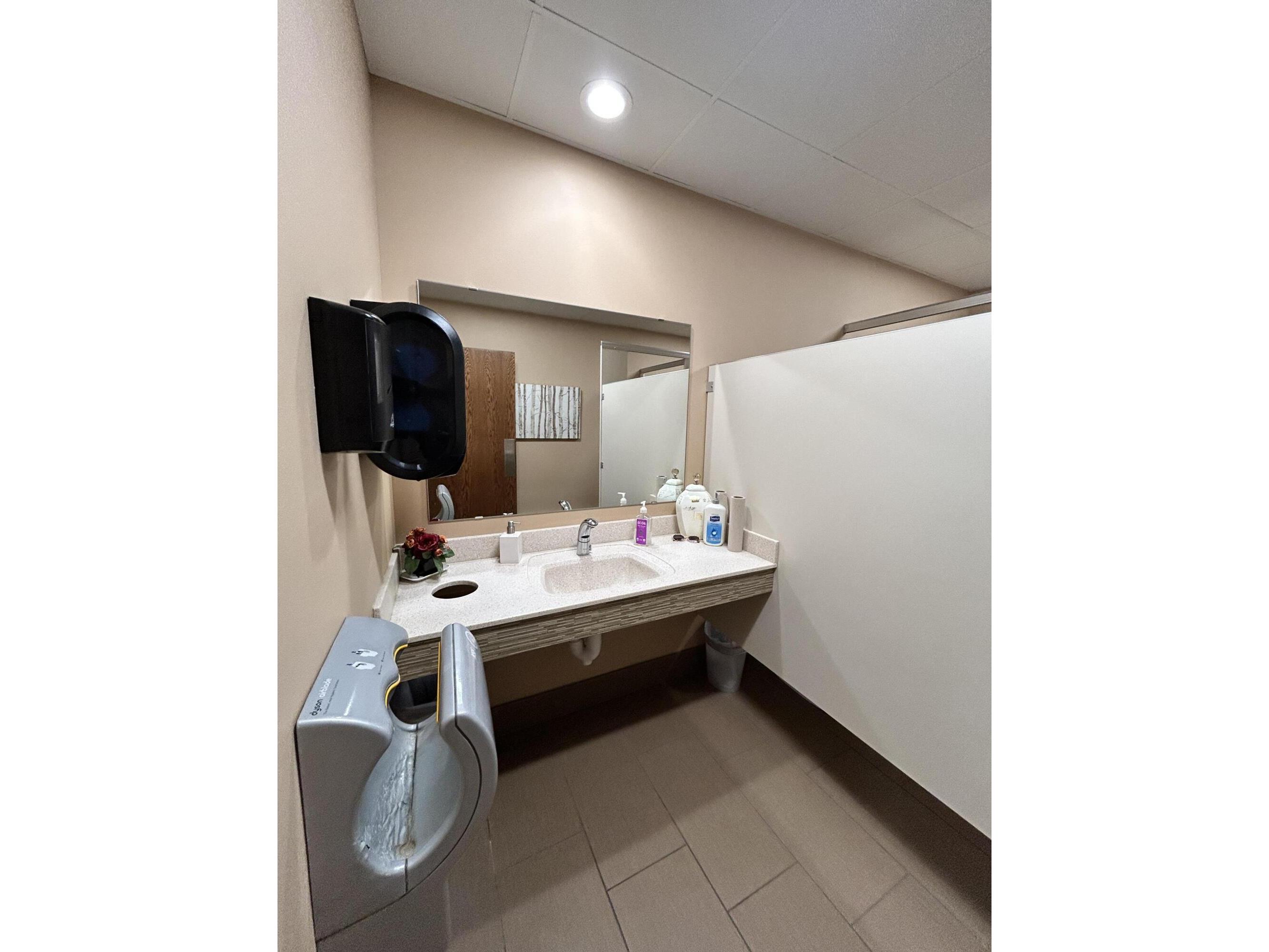 980 W Highway 16 #Suite 1 West Salem WI 54669 1945283 image20