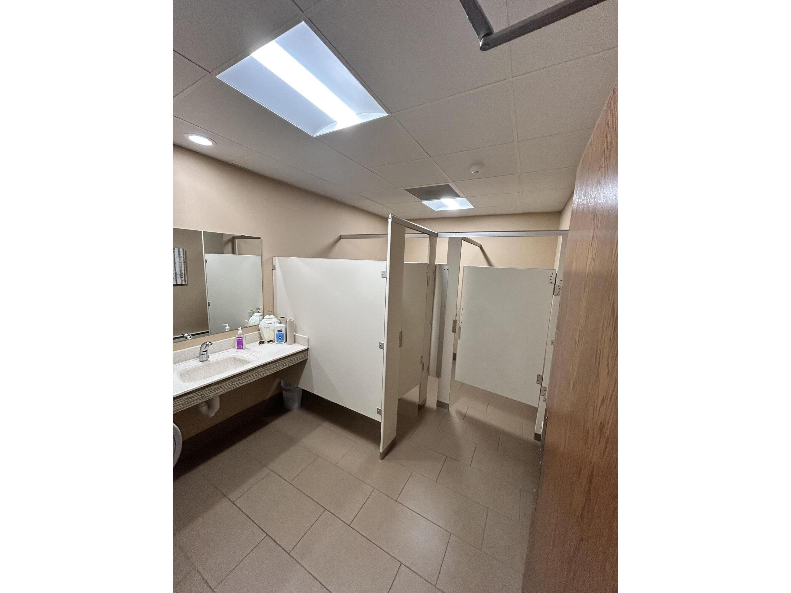 980 W Highway 16 #Suite 1 West Salem WI 54669 1945283 image21