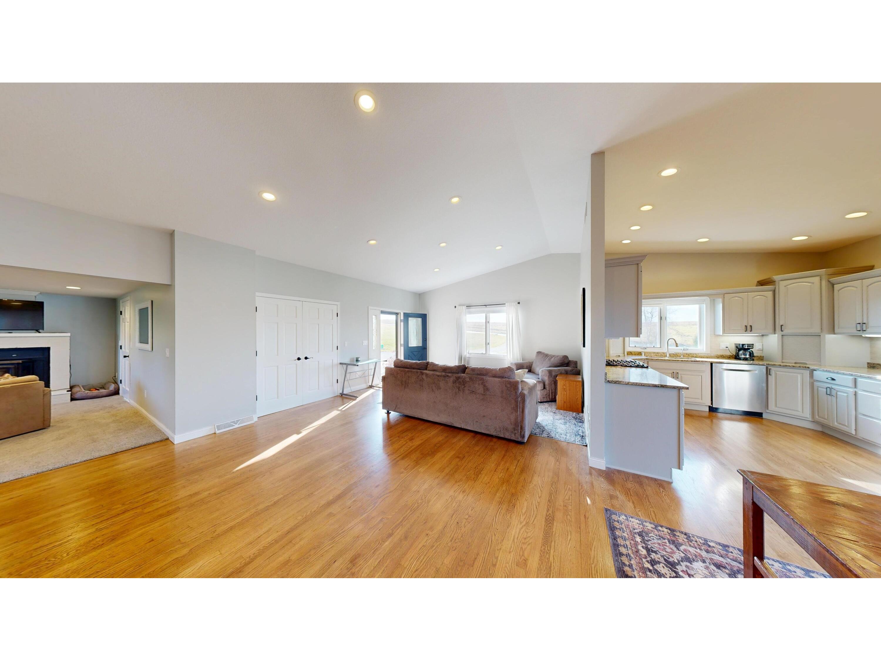 E2732 Brinkman Ridge Hamburg WI 54621 1943830 image11