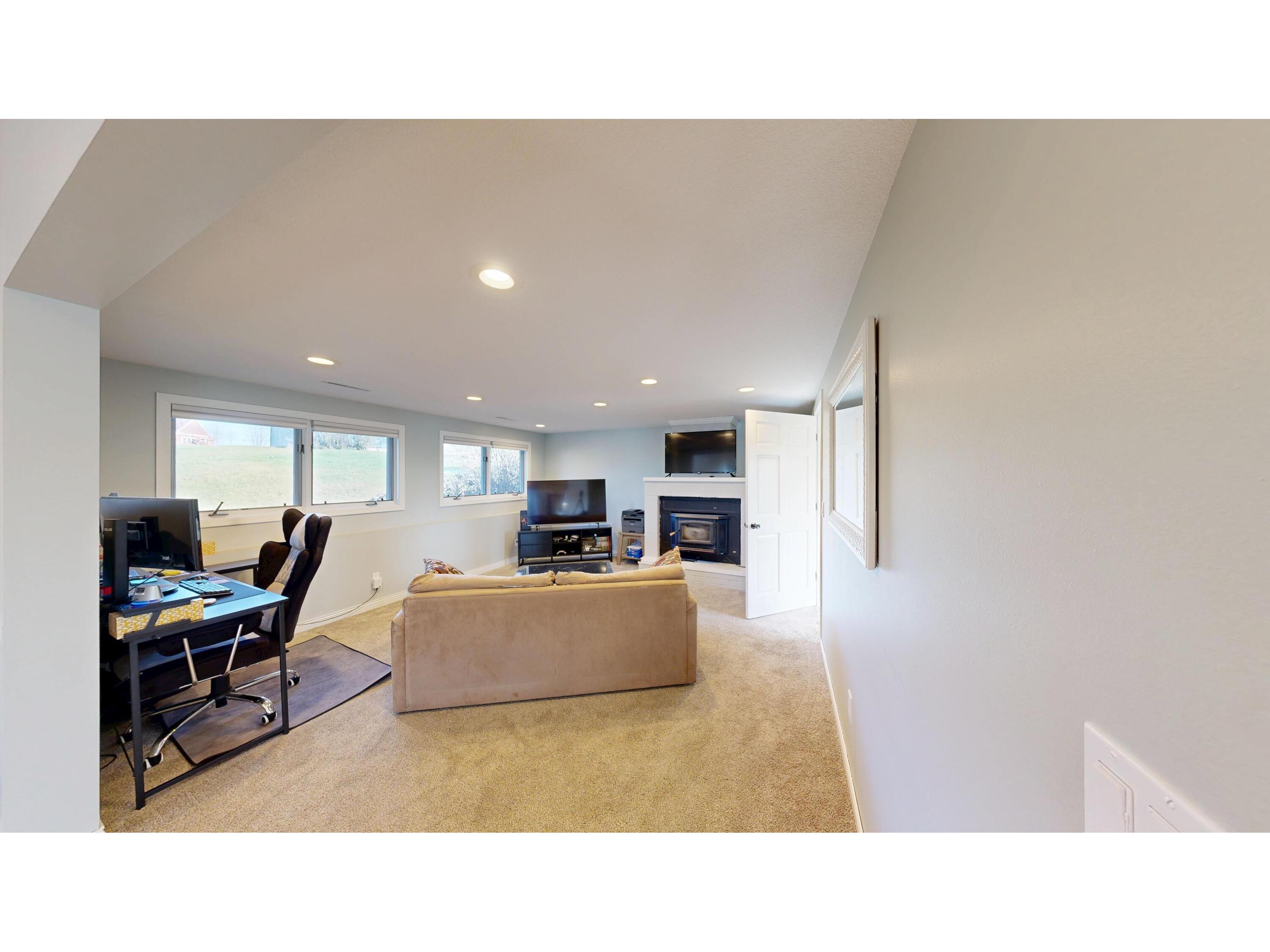 E2732 Brinkman Ridge Hamburg WI 54621 1943830 image24