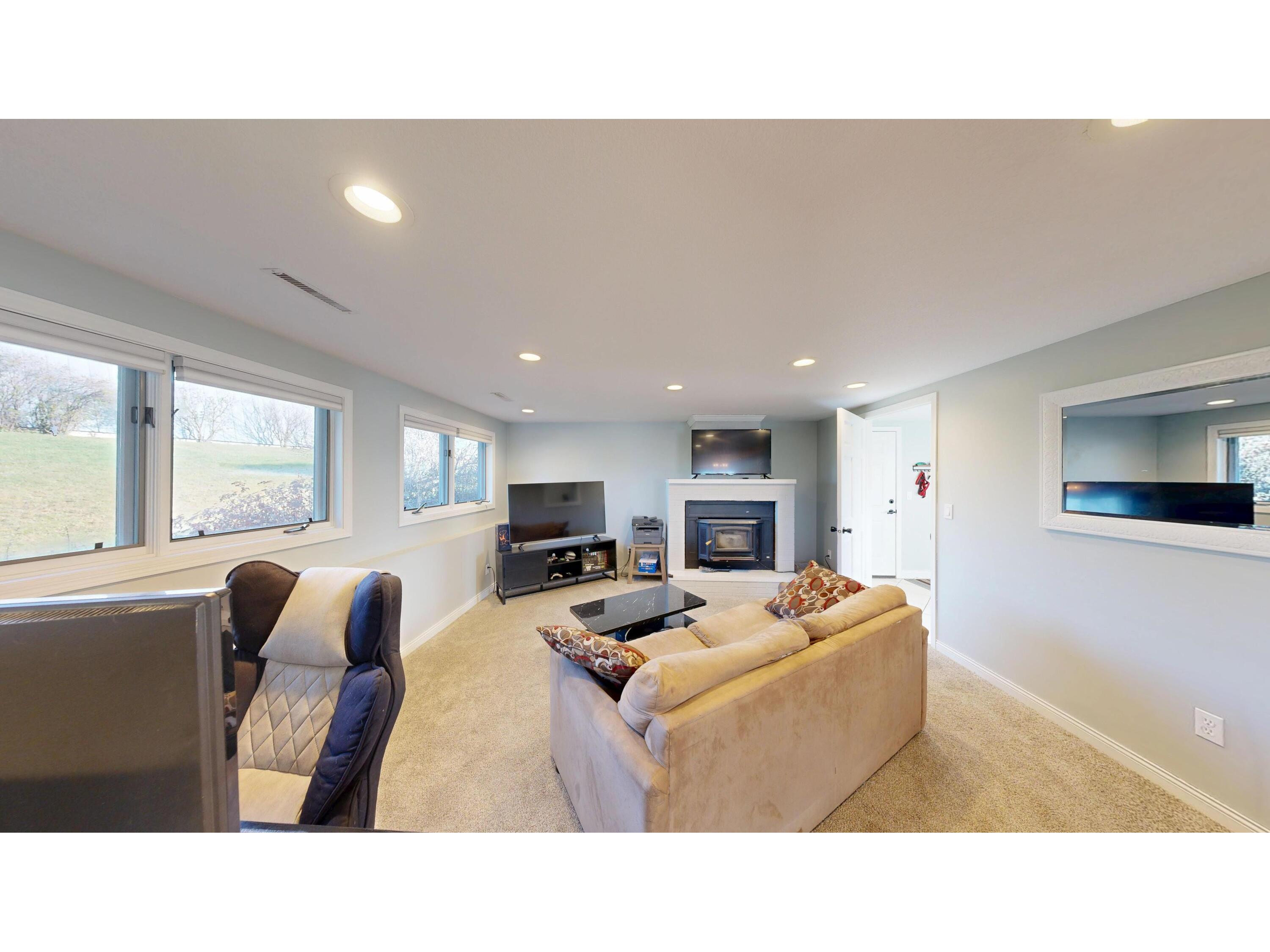 E2732 Brinkman Ridge Hamburg WI 54621 1943830 image25