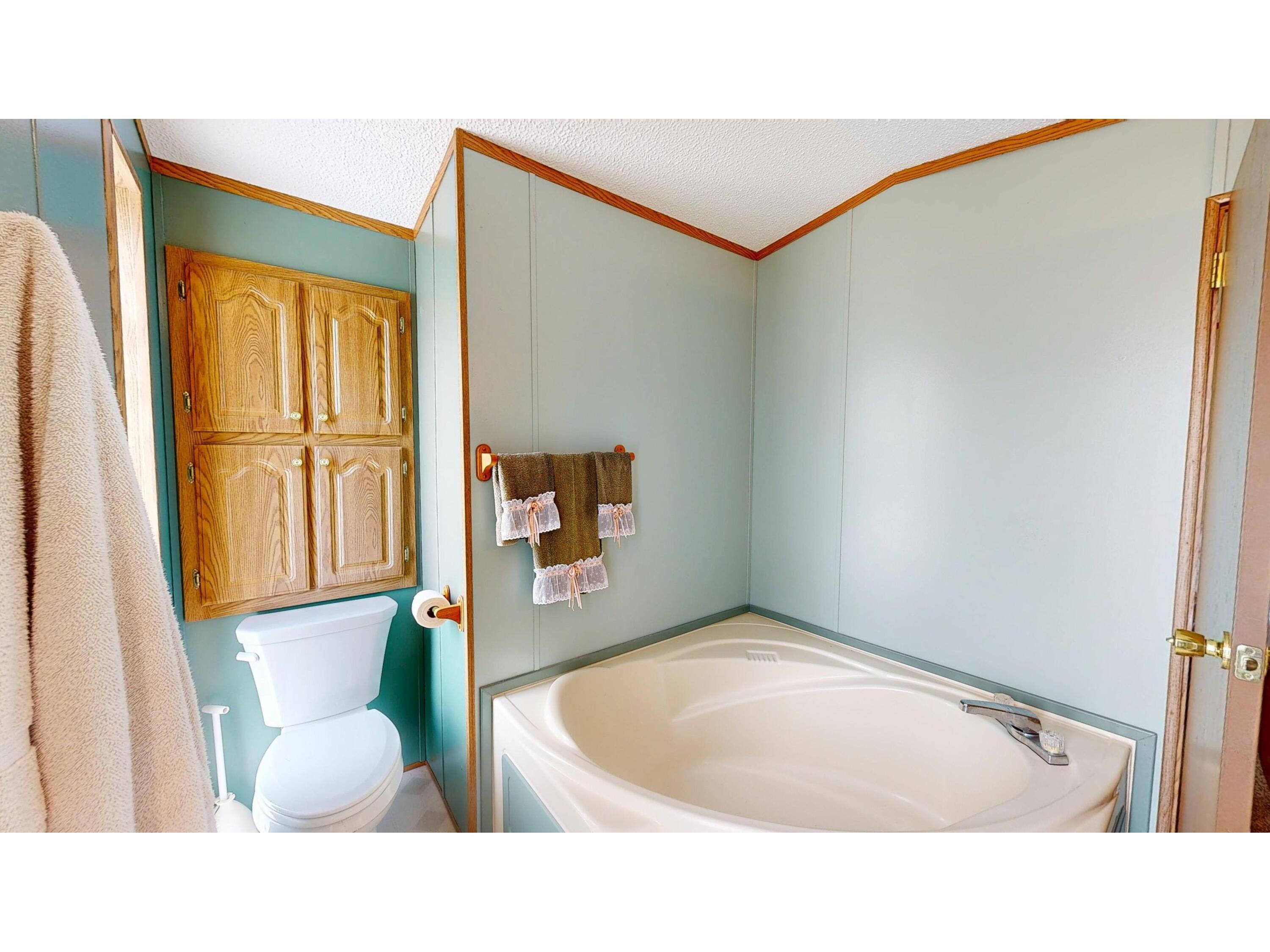 E2817 S Creek Genoa WI 54624 1932173 image17