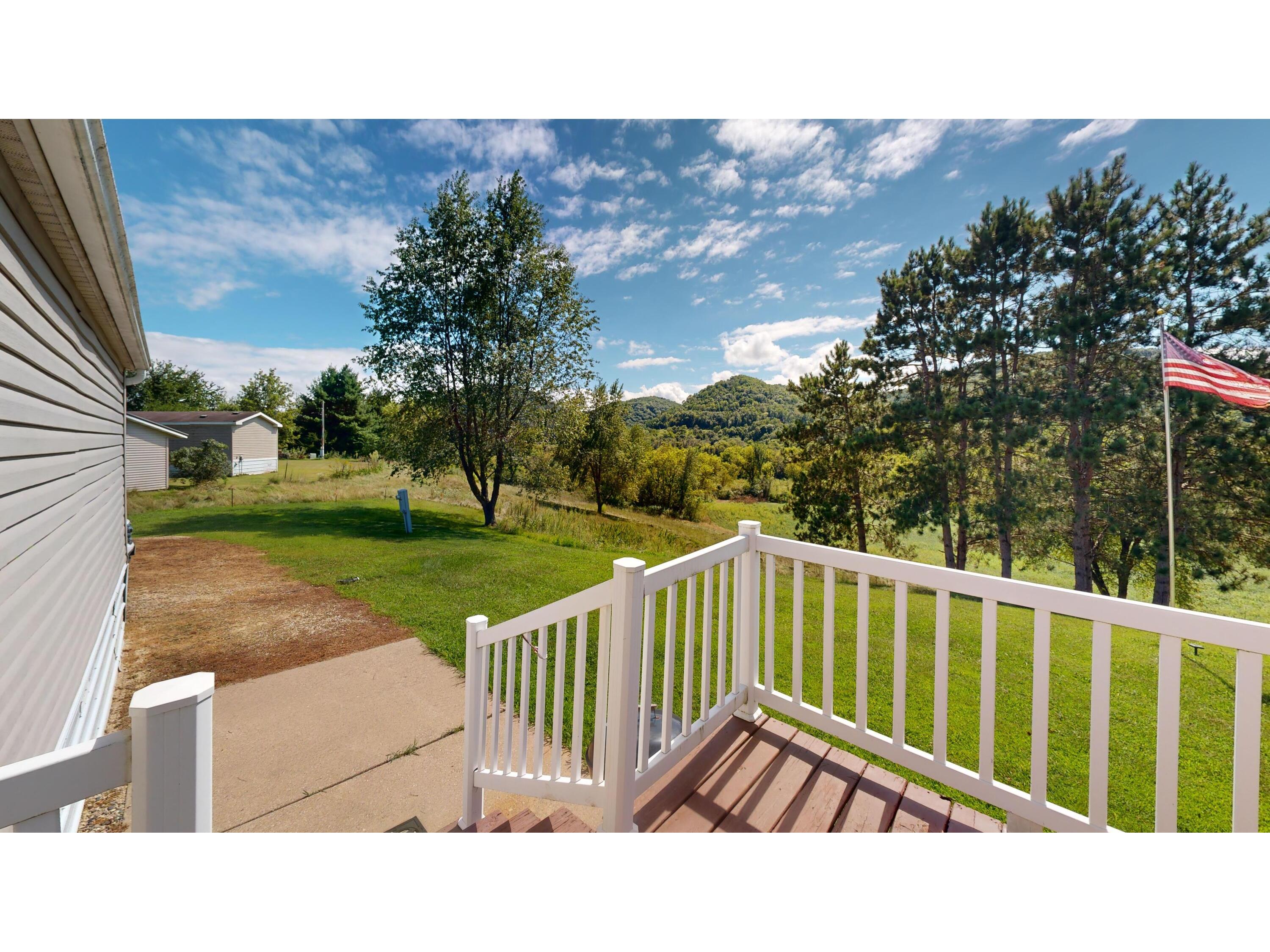 E2817 S Creek Genoa WI 54624 1932173 image26