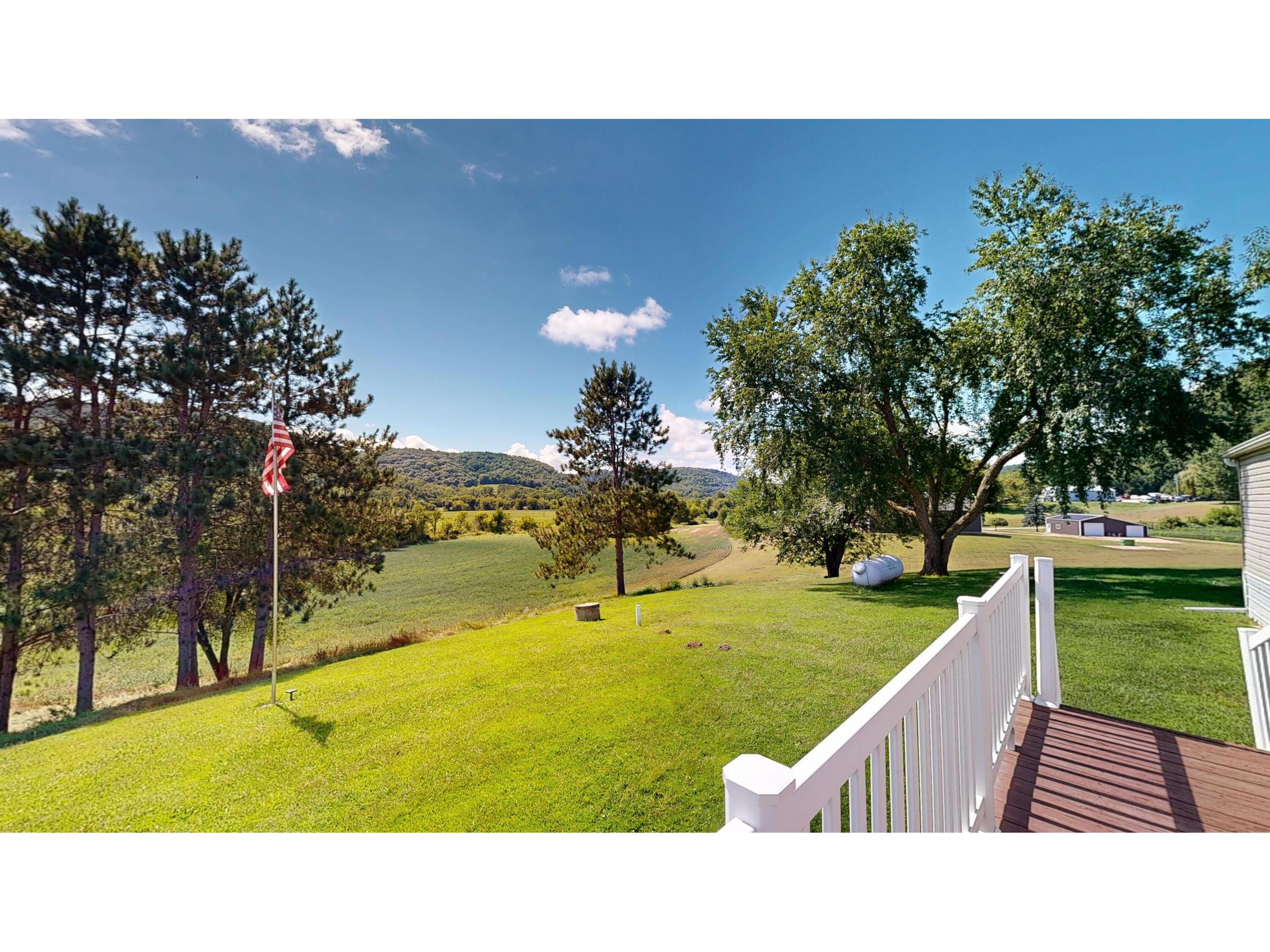 E2817 S Creek Genoa WI 54624 1932173 image27