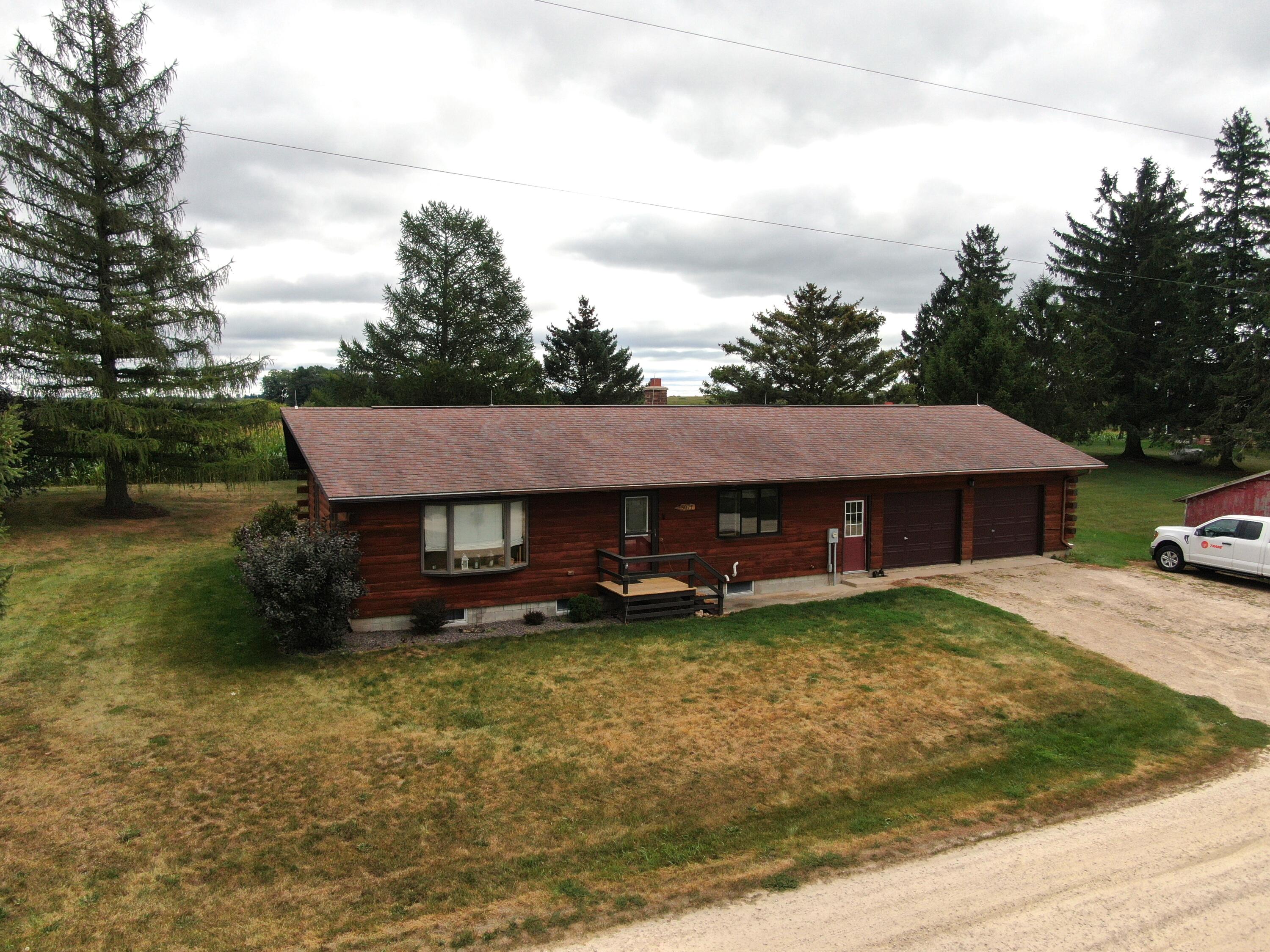 E5071 Sveum Ridge Coon WI 54623 1858720 image1