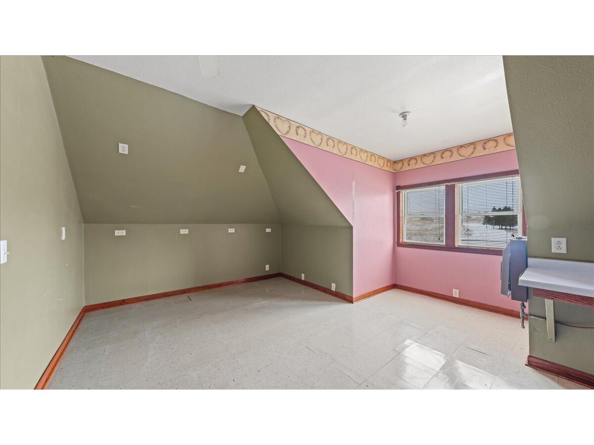 E8527 Nelson Kickapoo WI 54652 1946774 image31