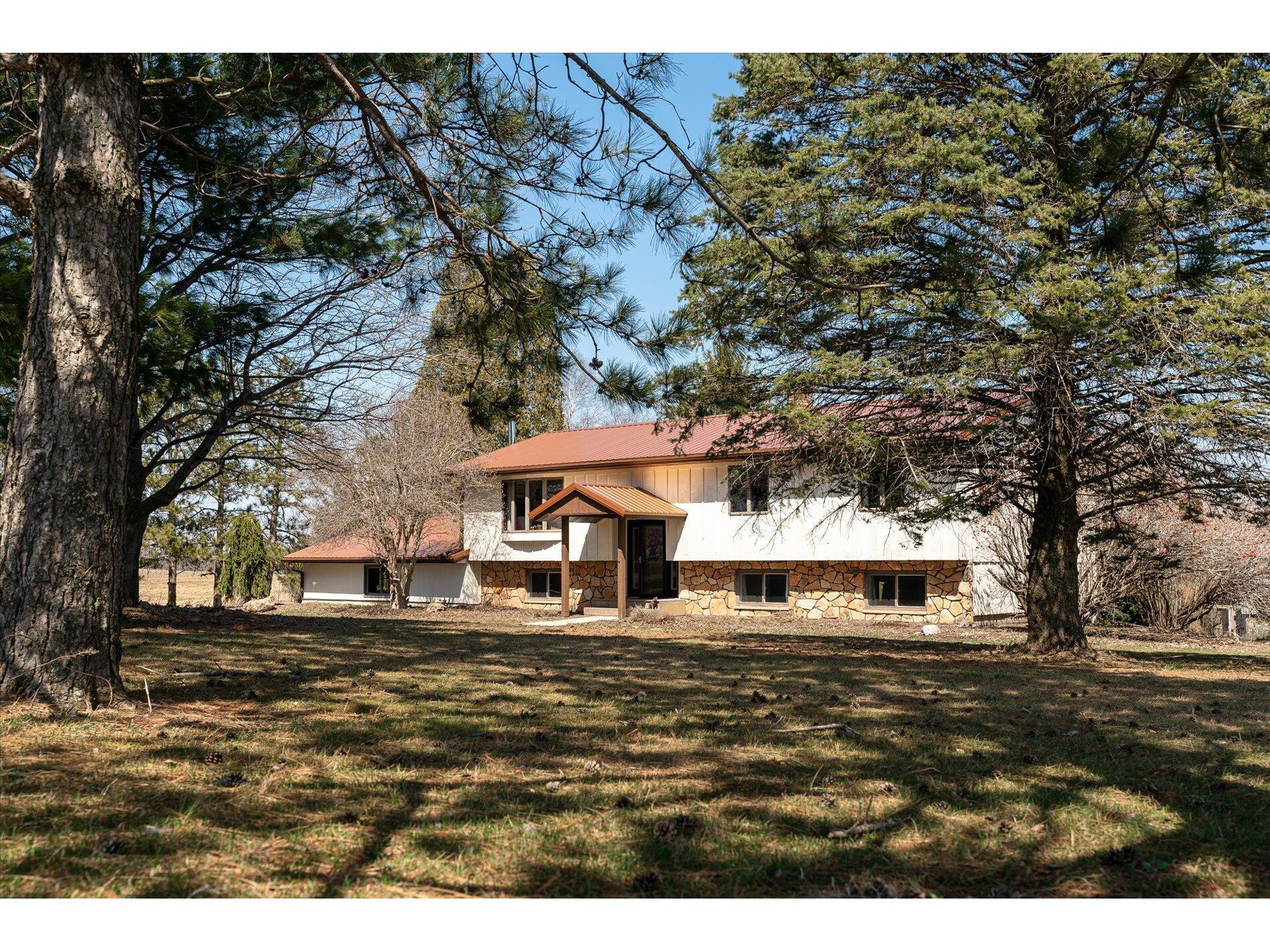 E8898 A County Rd SS Viroqua WI 54665 1830258 image1