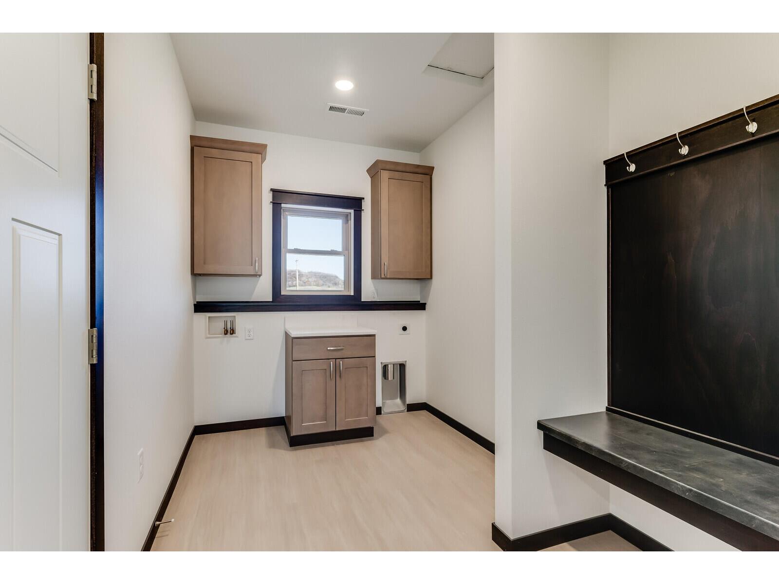 N1175 Breidel Coulee Shelby WI 54601 1946976 image24