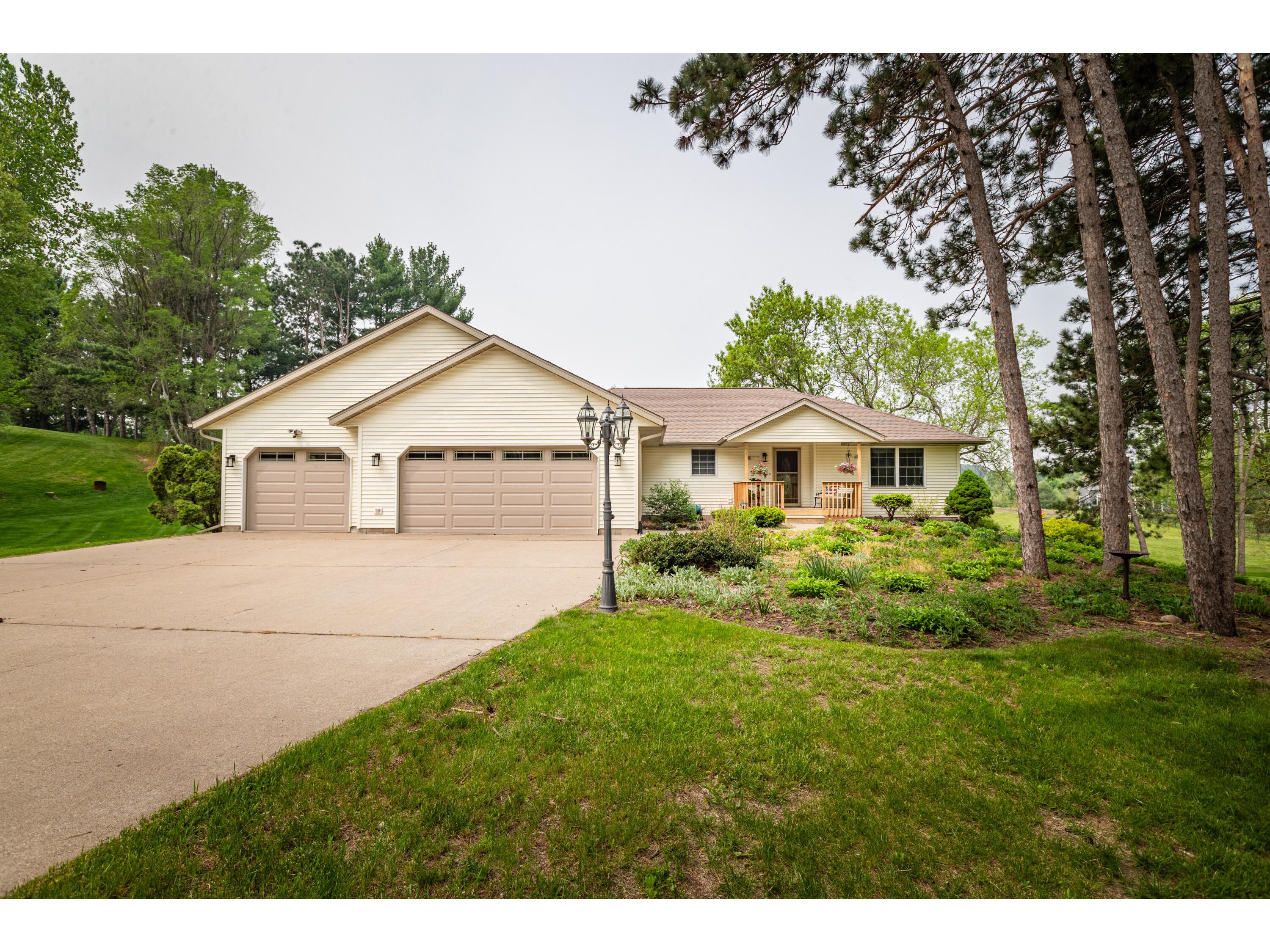 N13585 Arabian Trempealeau WI 54661 1875181 image1