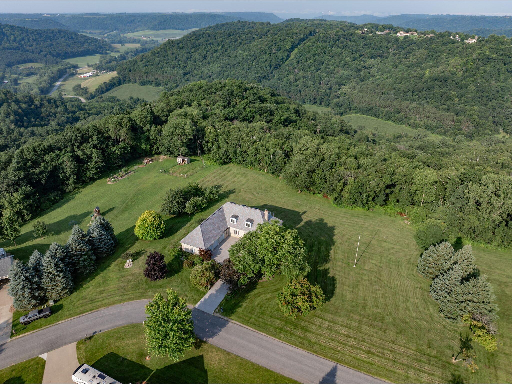 N1583 Meadow Ridge Greenfield WI 54601 1935256 image1